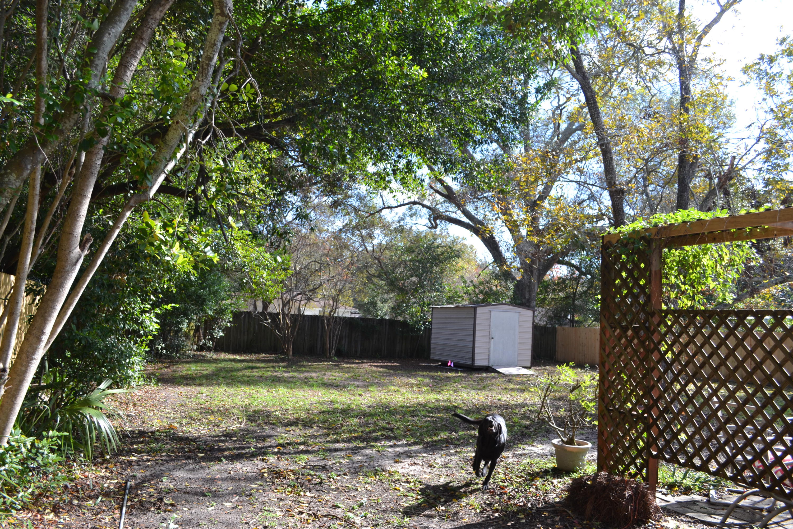 GARNIER BEACH LOT 4 BLK 8 - Residential