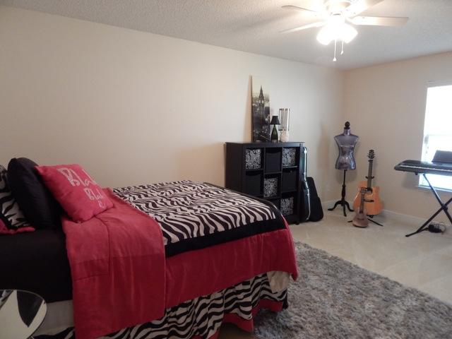 FOX VALLEY - Residential