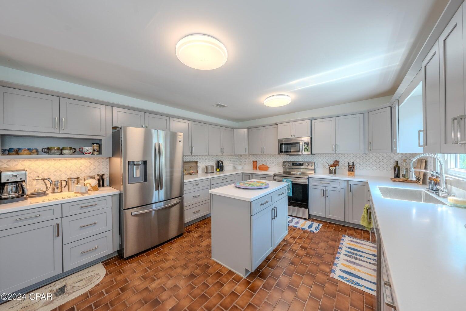 BAY POINT UNIT 1 - Residential