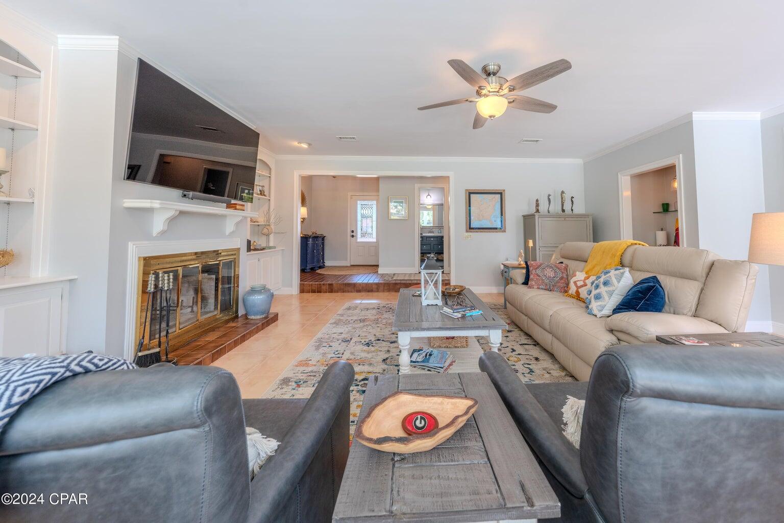 BAY POINT UNIT 1 - Residential