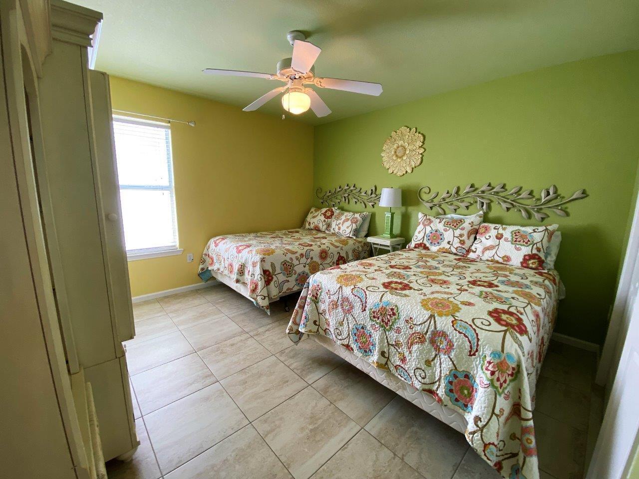 QUAIL HOLLOW - Residential