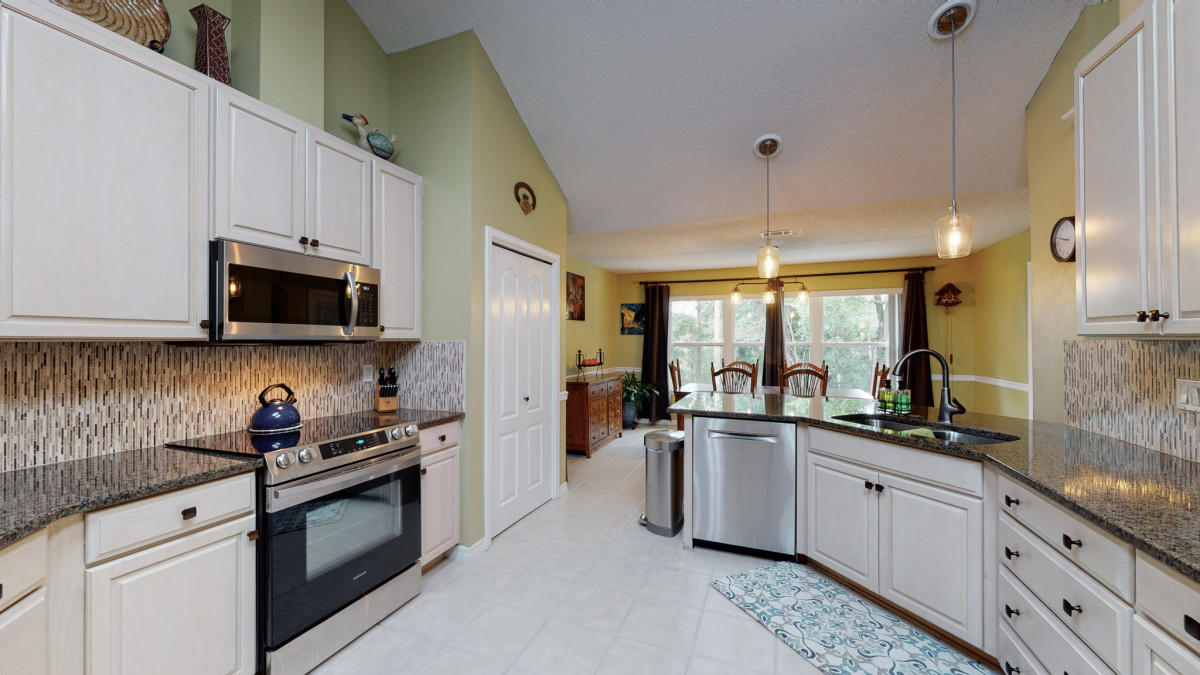 Rocky Bayou Country Club - Residential