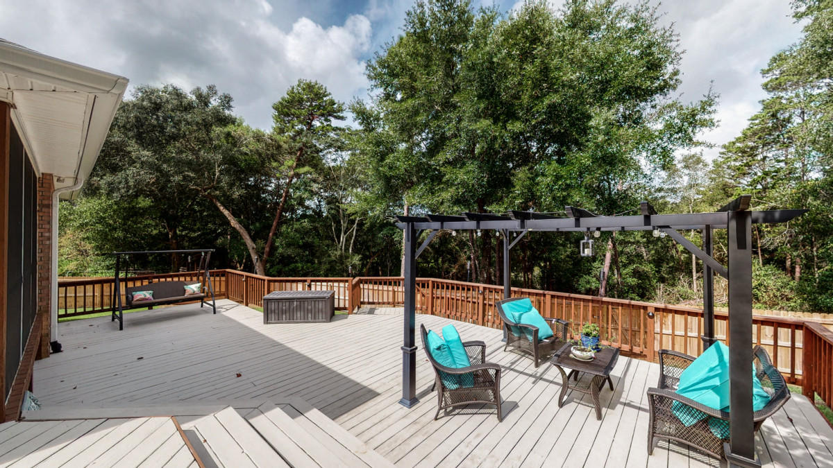 Rocky Bayou Country Club - Residential