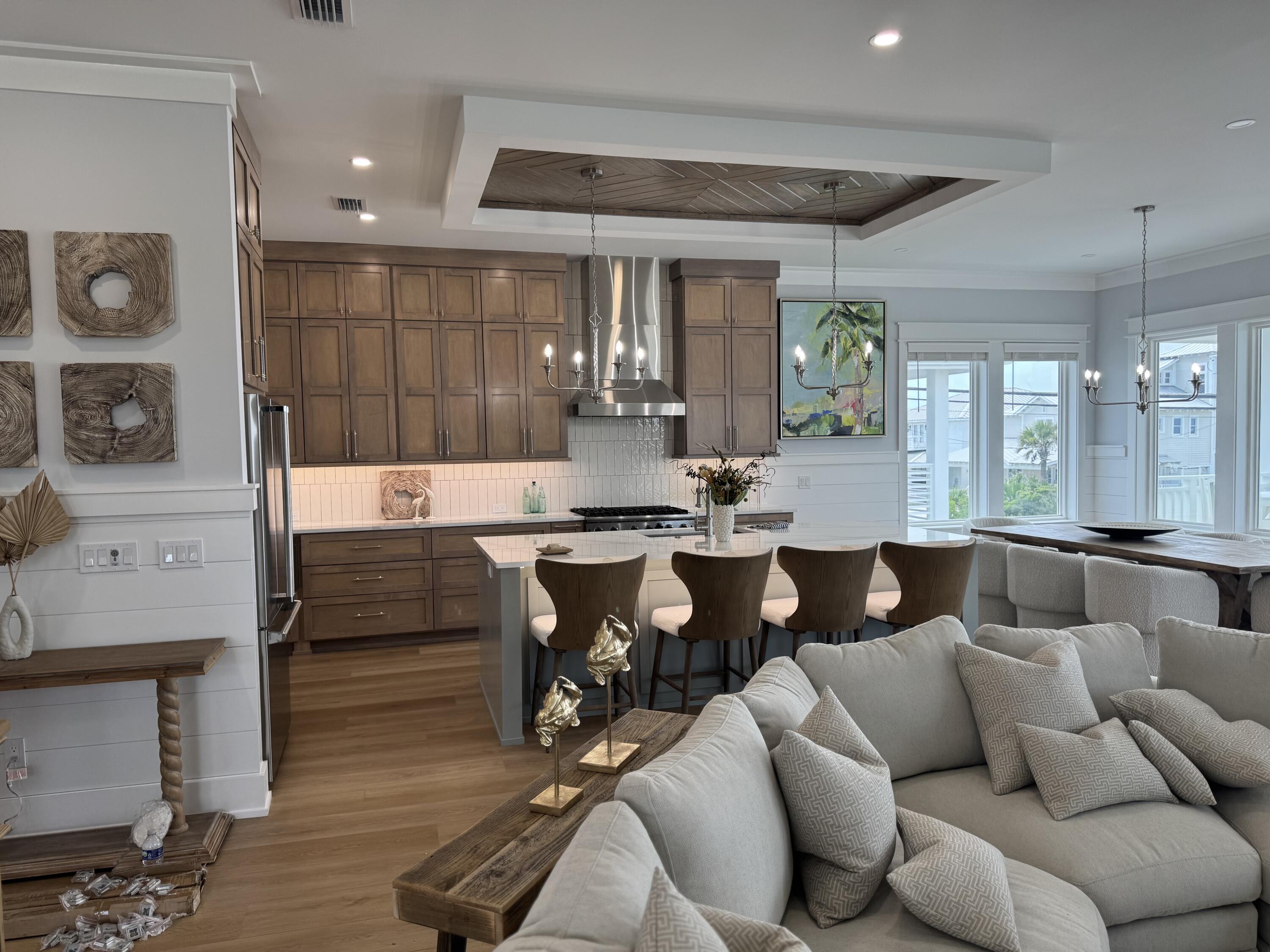 LULLWATER BEACH - Residential