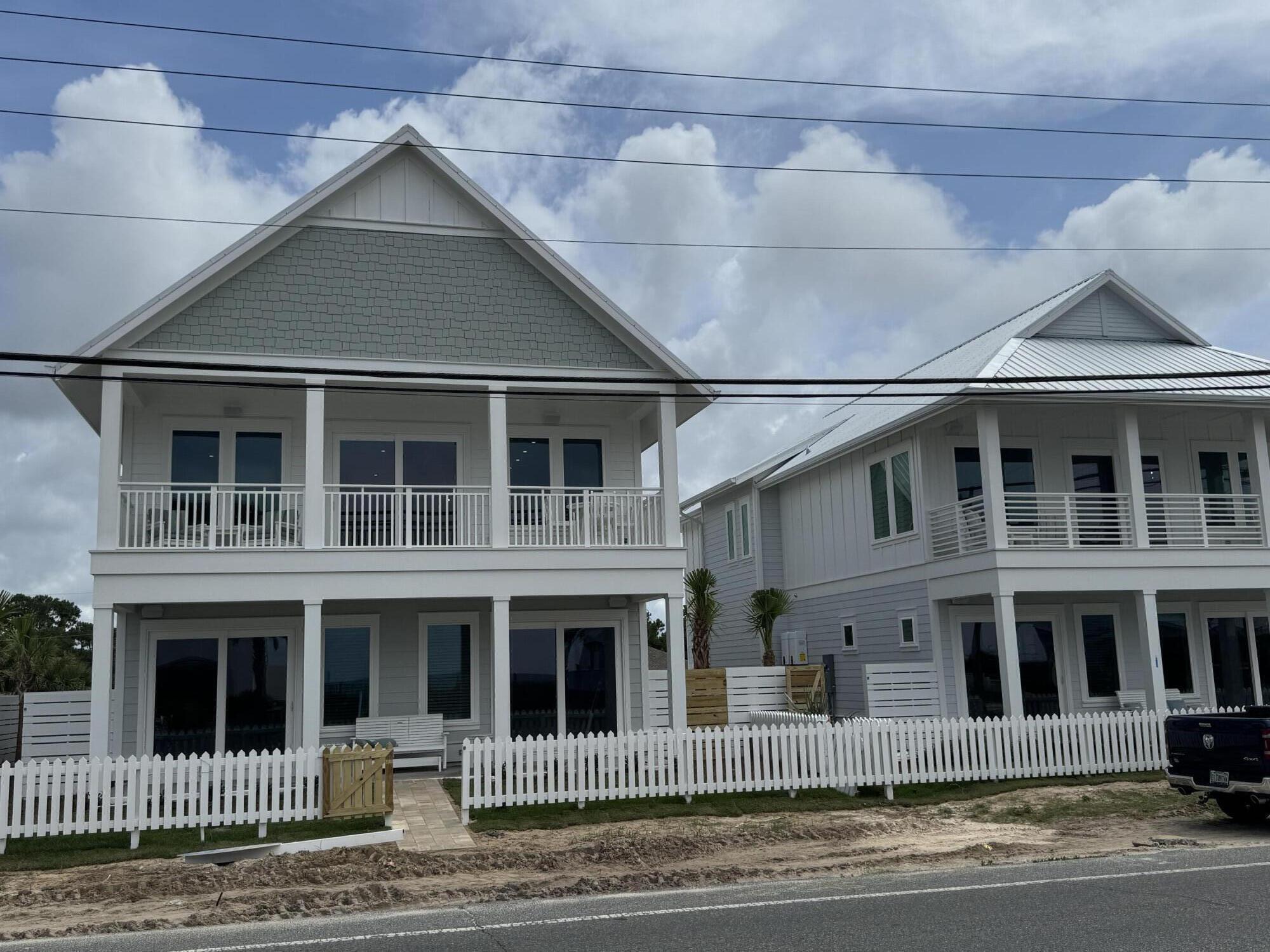 LULLWATER BEACH - Residential
