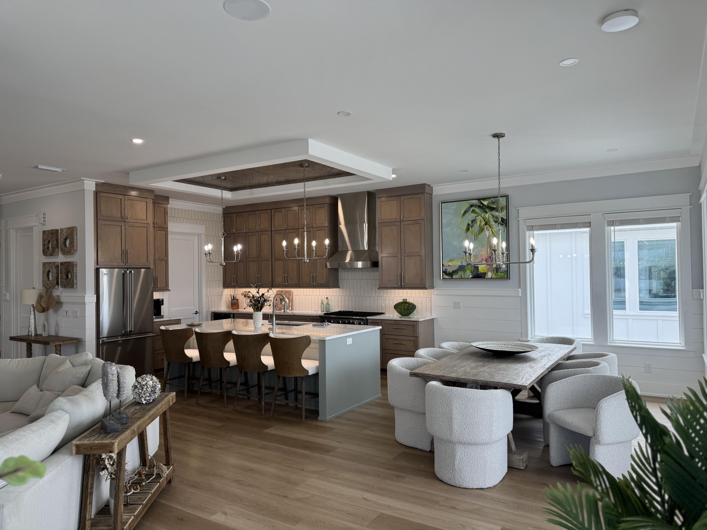 LULLWATER BEACH - Residential