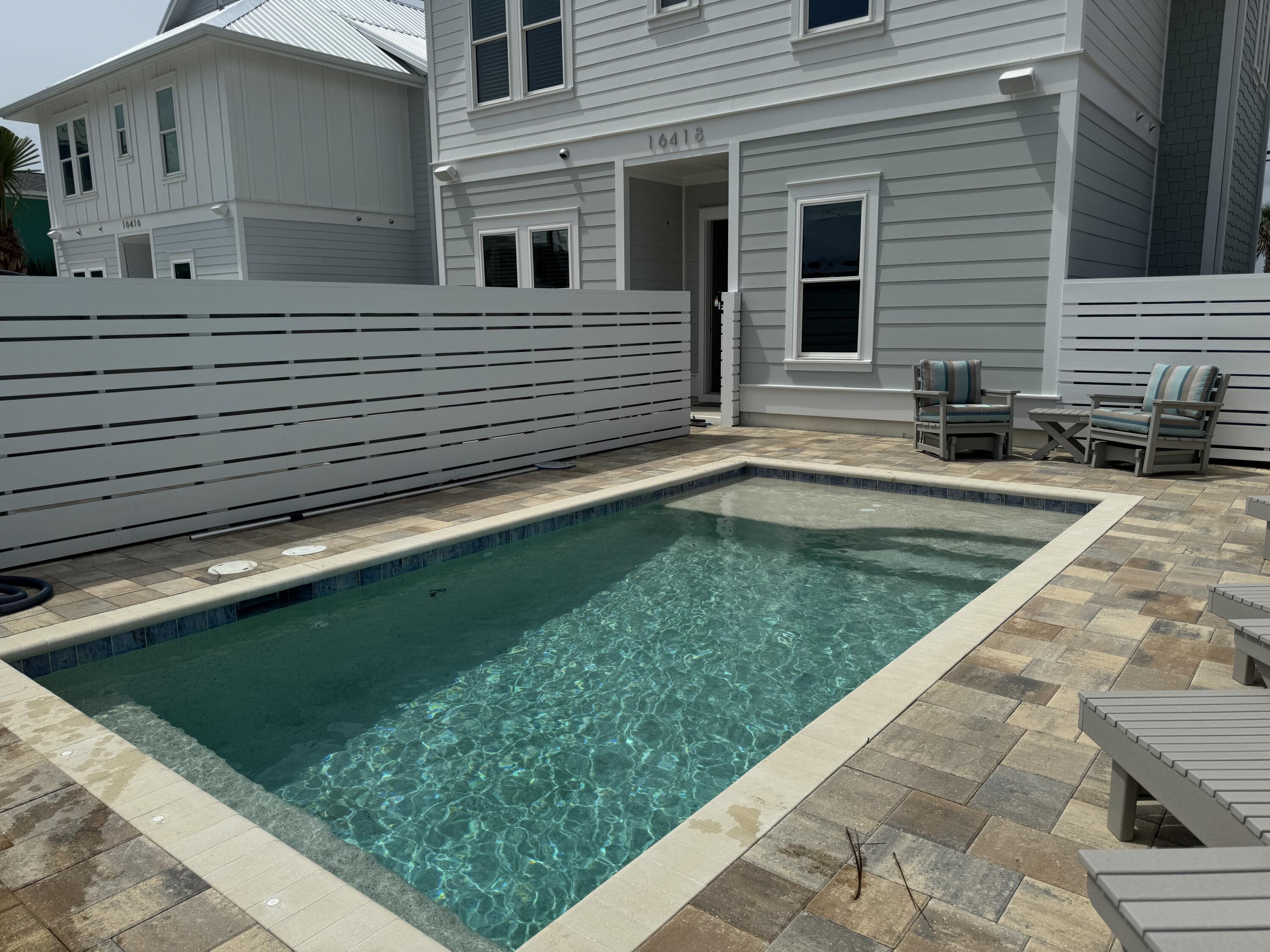 LULLWATER BEACH - Residential