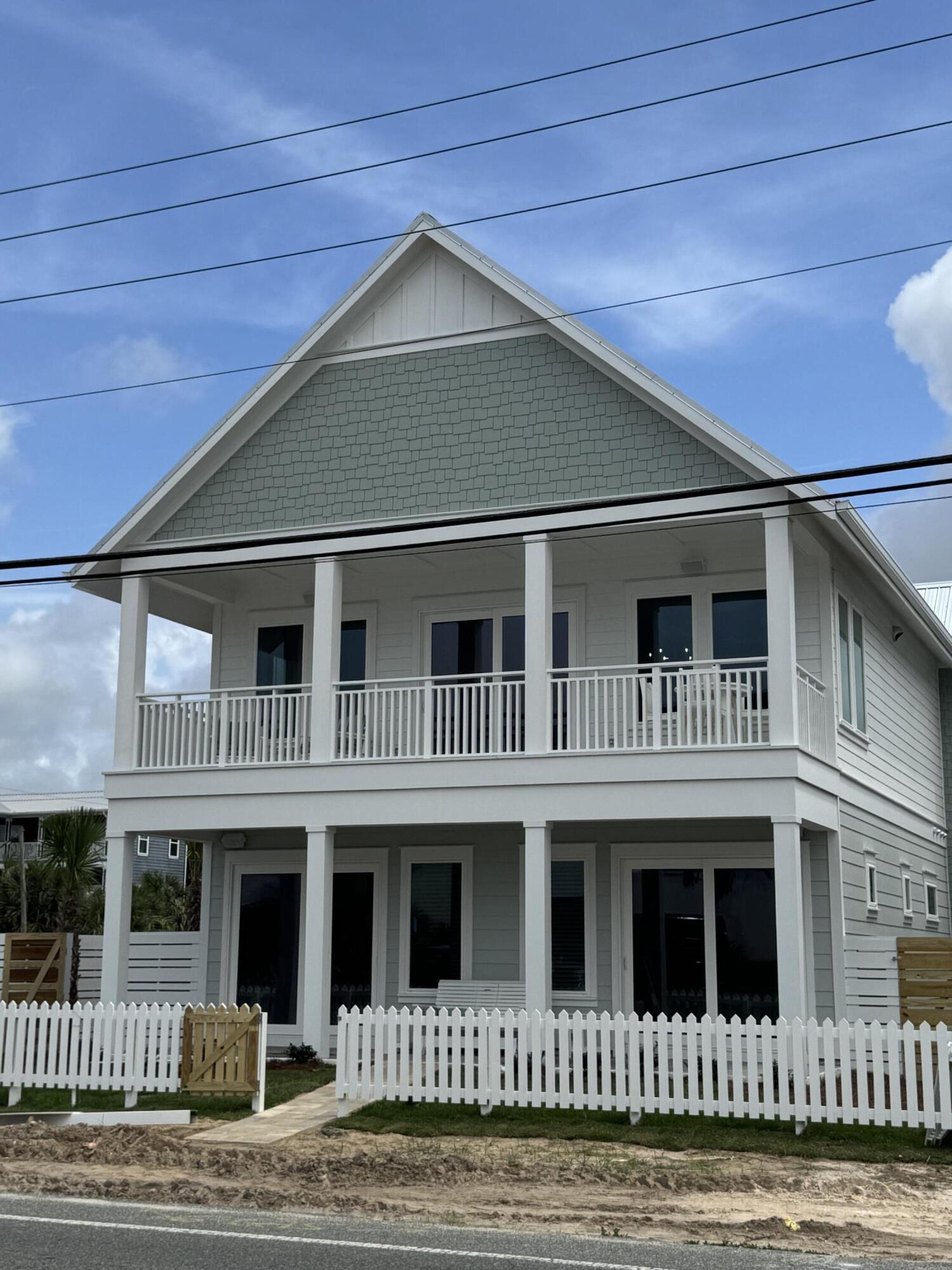 LULLWATER BEACH - Residential