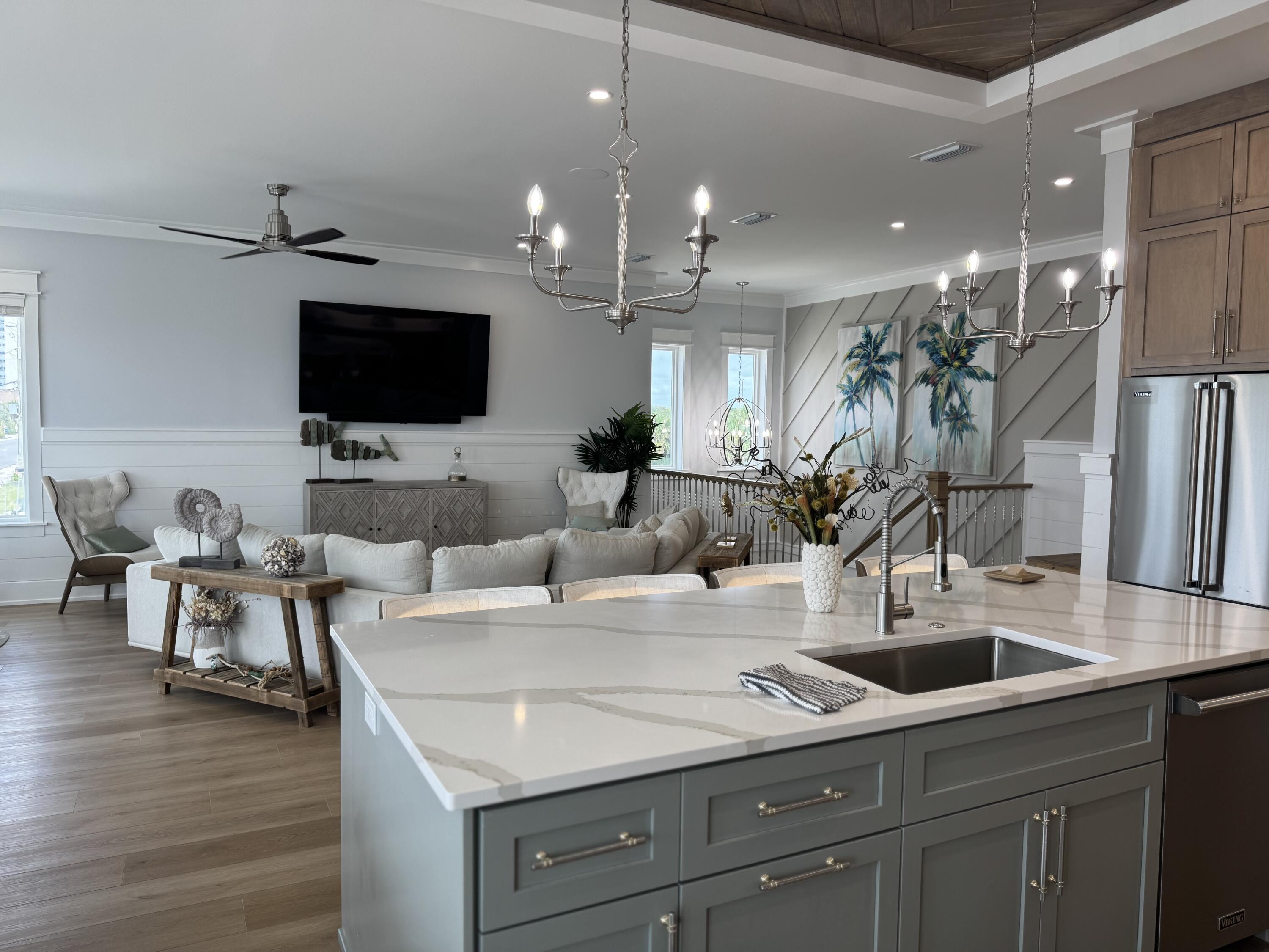 LULLWATER BEACH - Residential