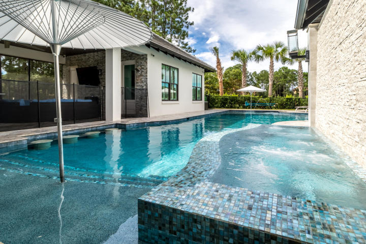 BAYTOWNE AVENUE / Raven Oaks - Residential