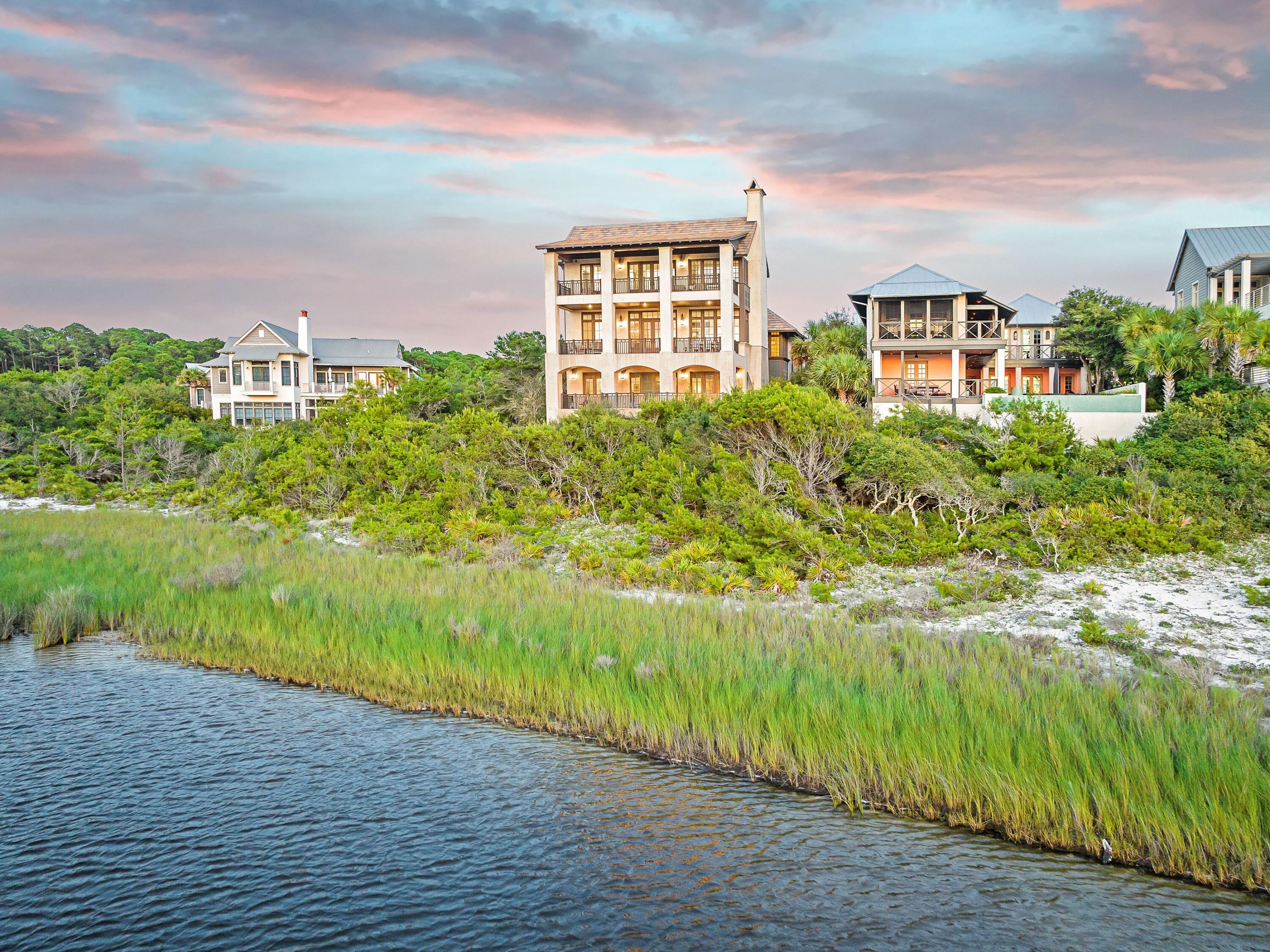 RETREAT THE - Residential