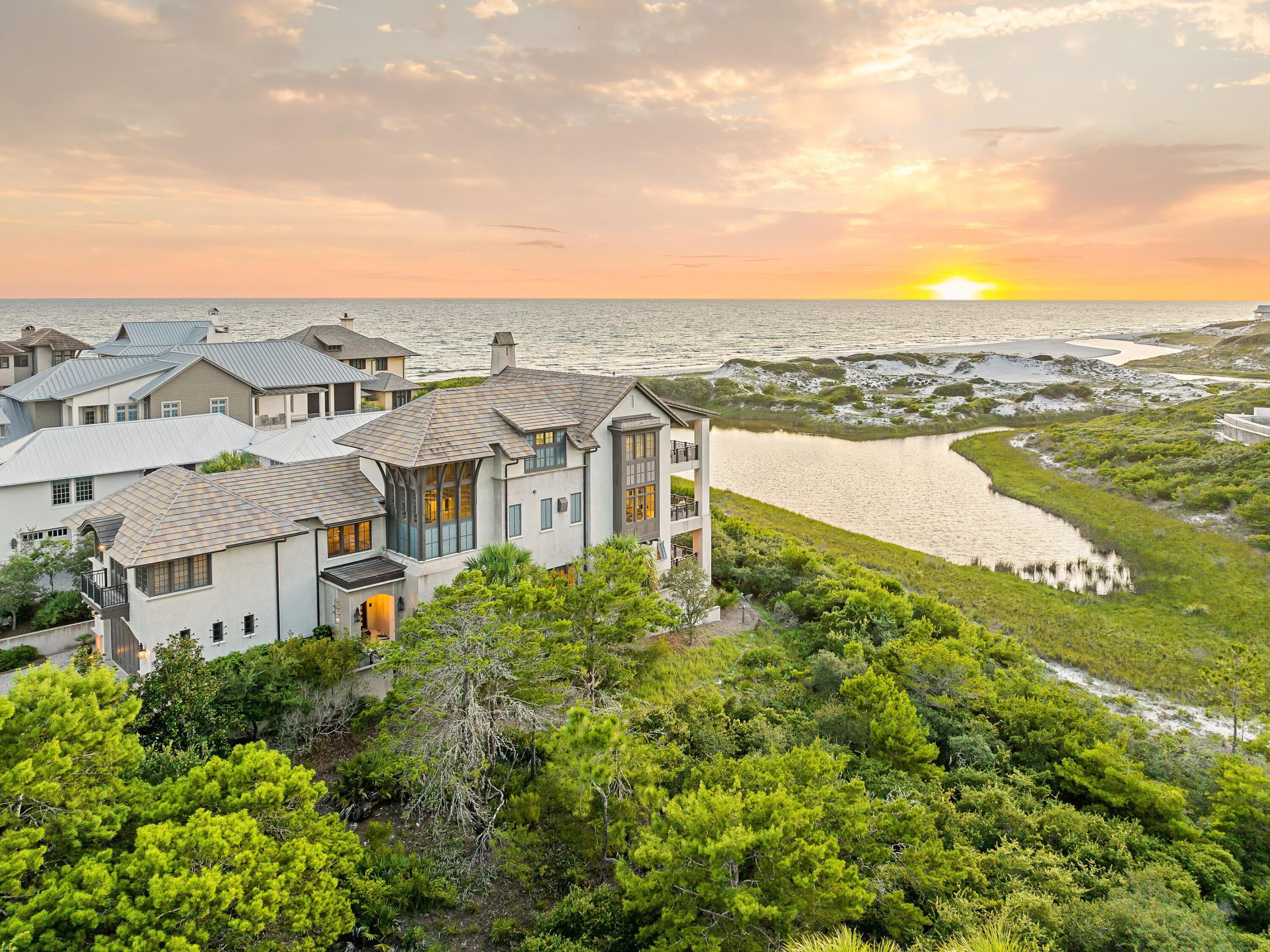 RETREAT THE - Residential