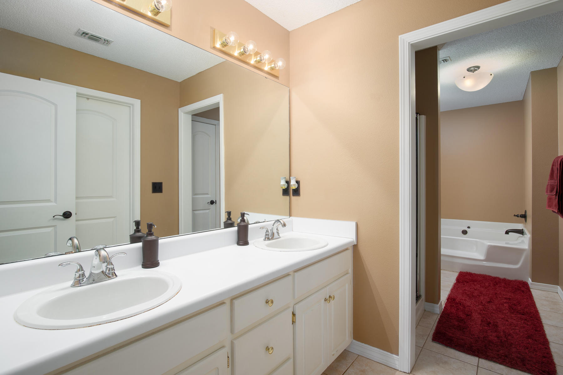 QUAYSIDE VILLAGE PHASE II - Residential