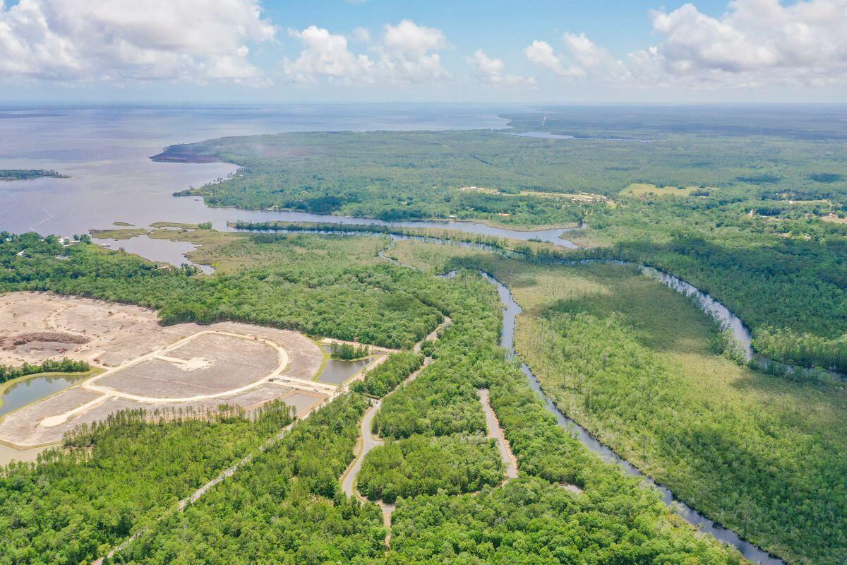 MAGNOLIA BAY ESTATES - Land