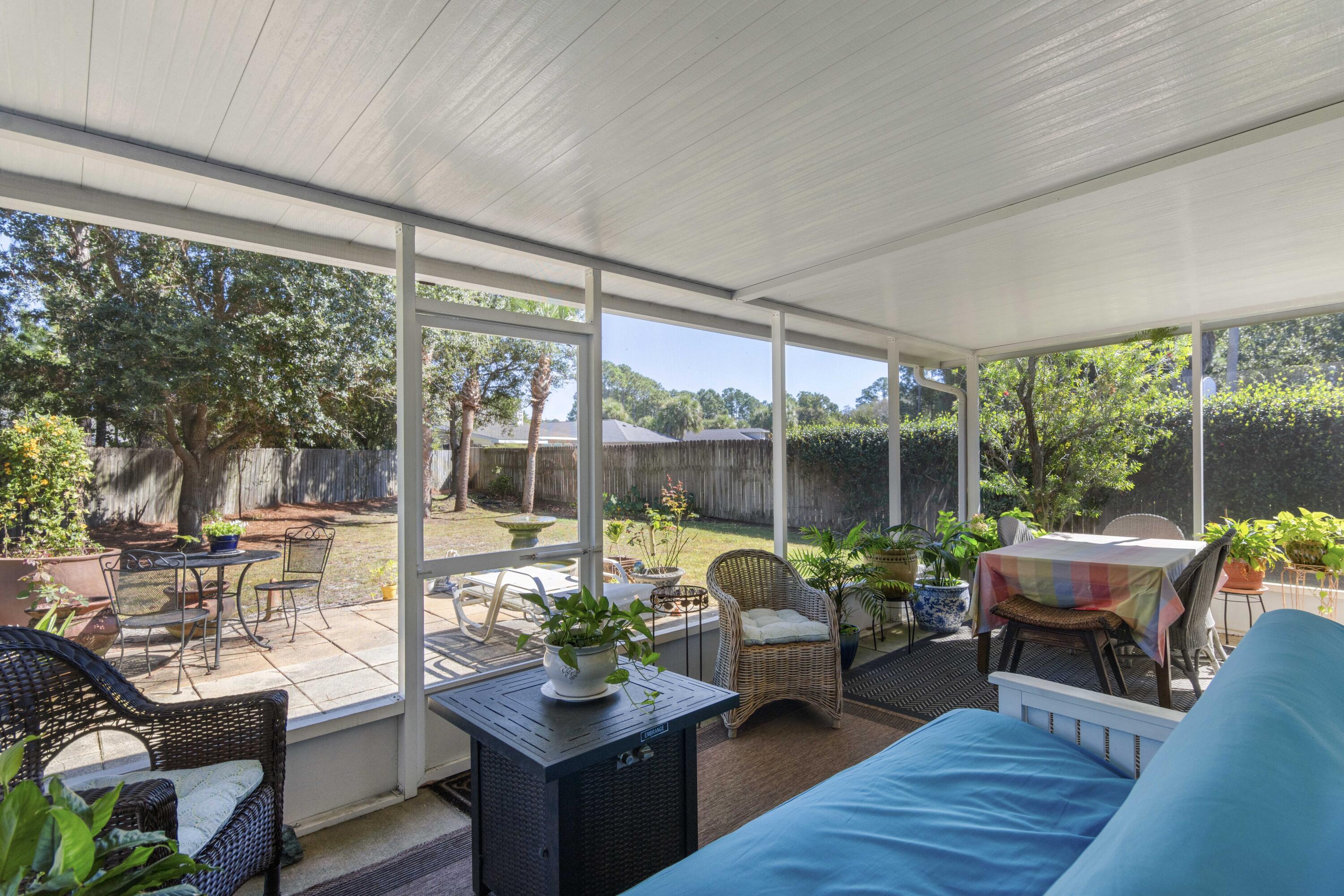 MALIBU GARDENS - Residential
