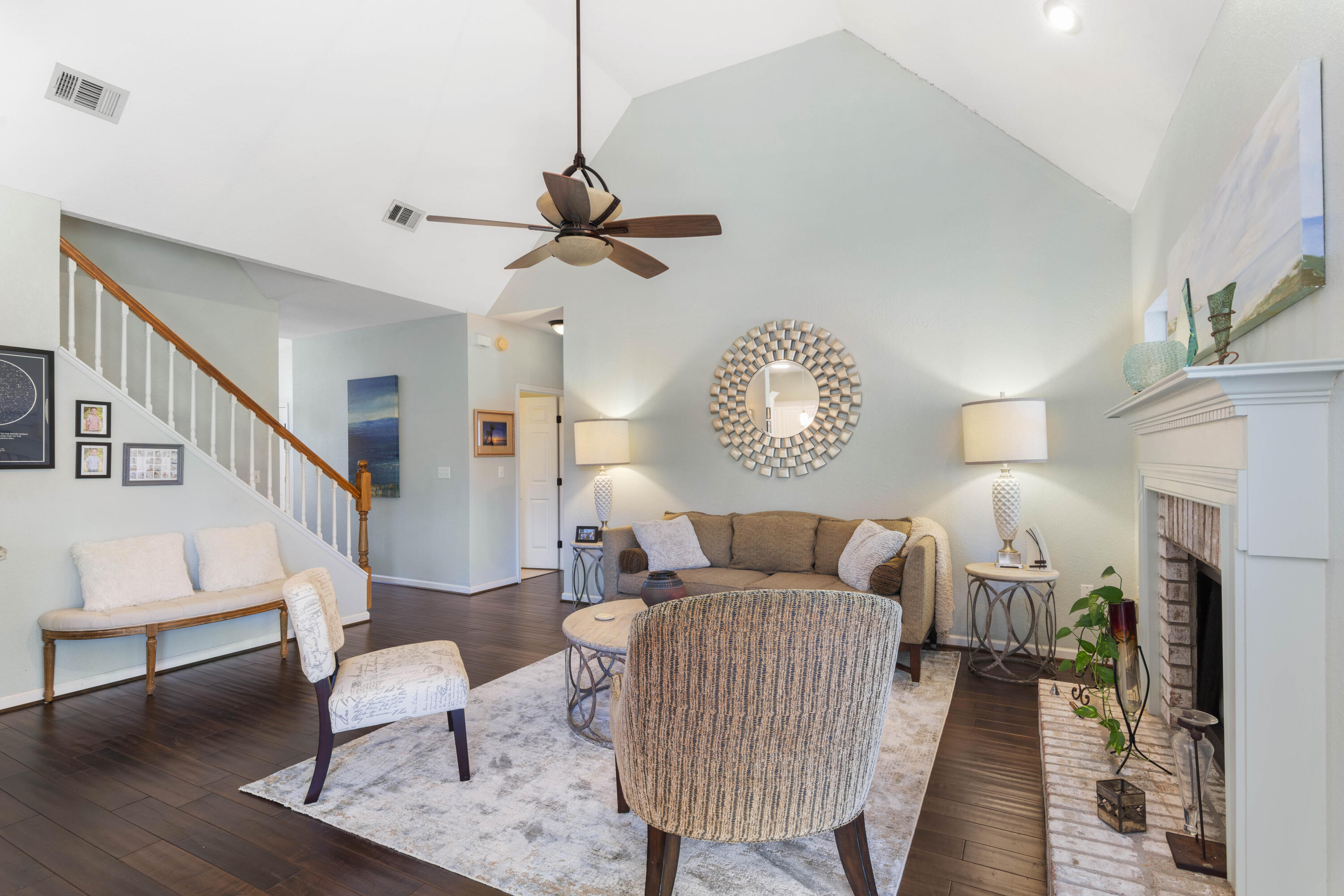MALIBU GARDENS - Residential