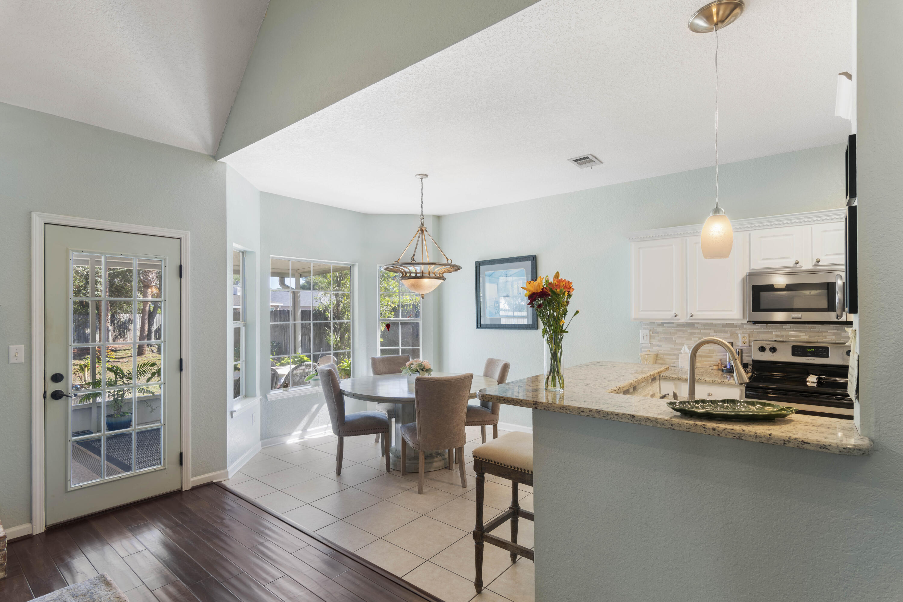 MALIBU GARDENS - Residential