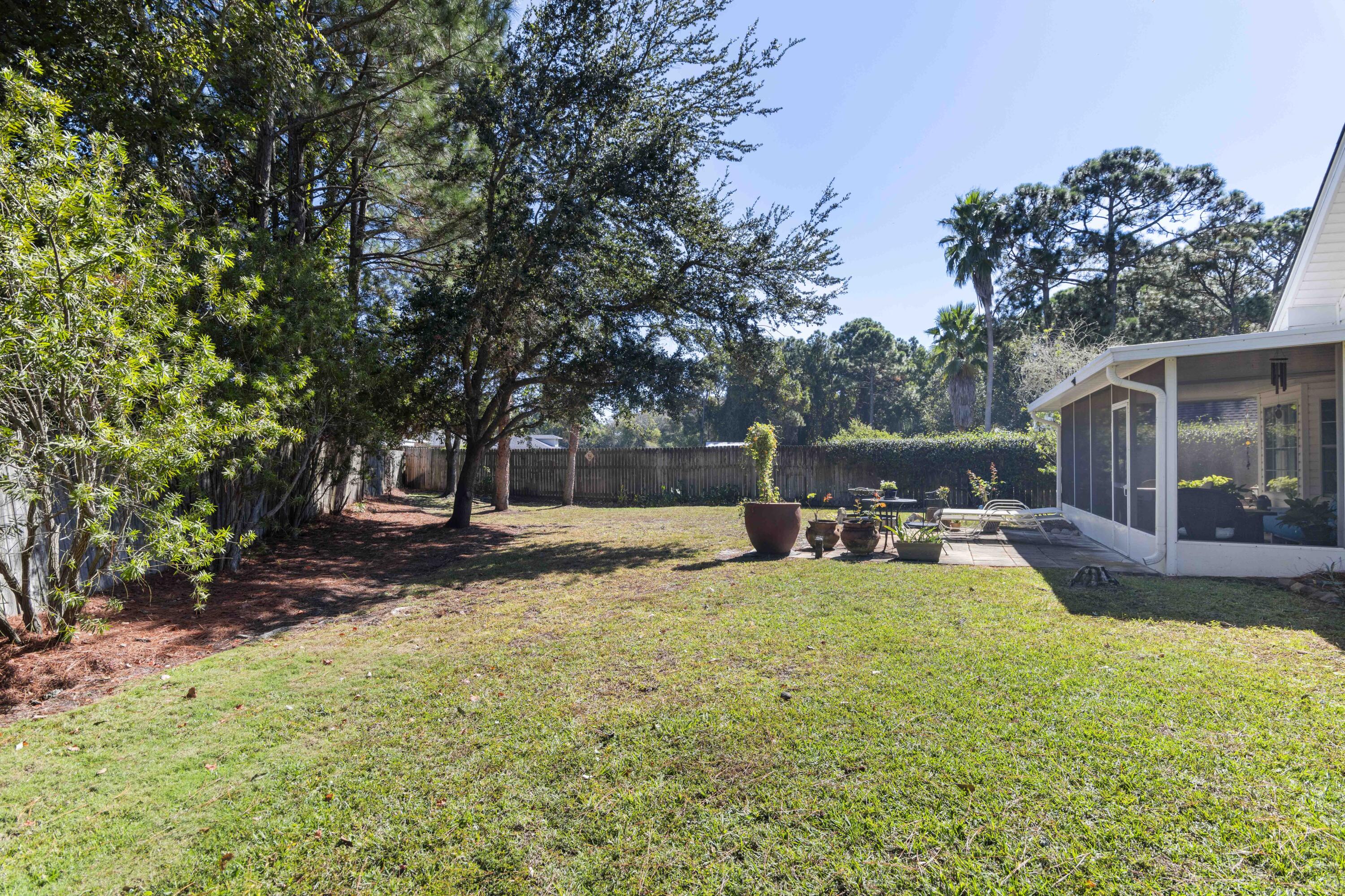 MALIBU GARDENS - Residential