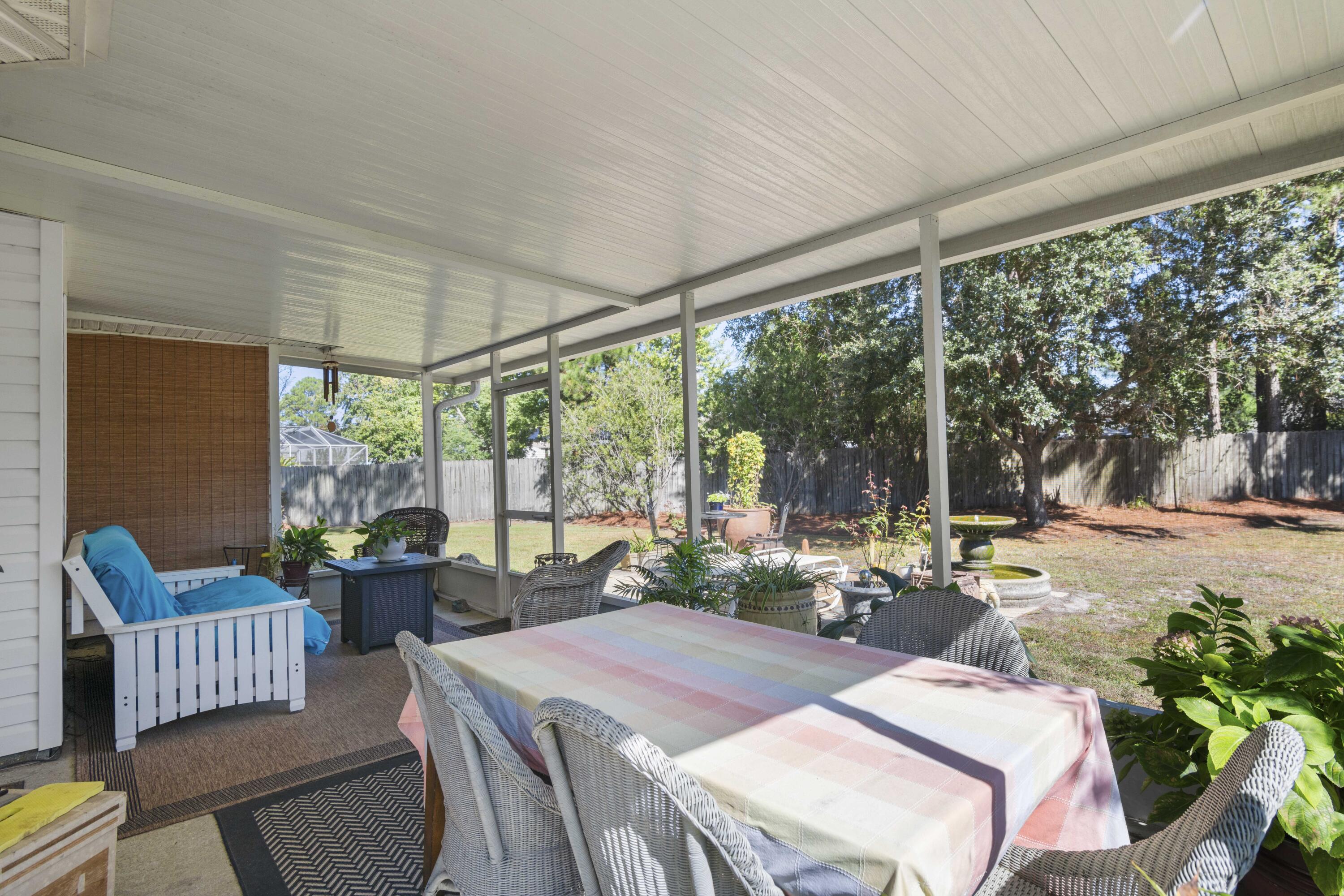 MALIBU GARDENS - Residential