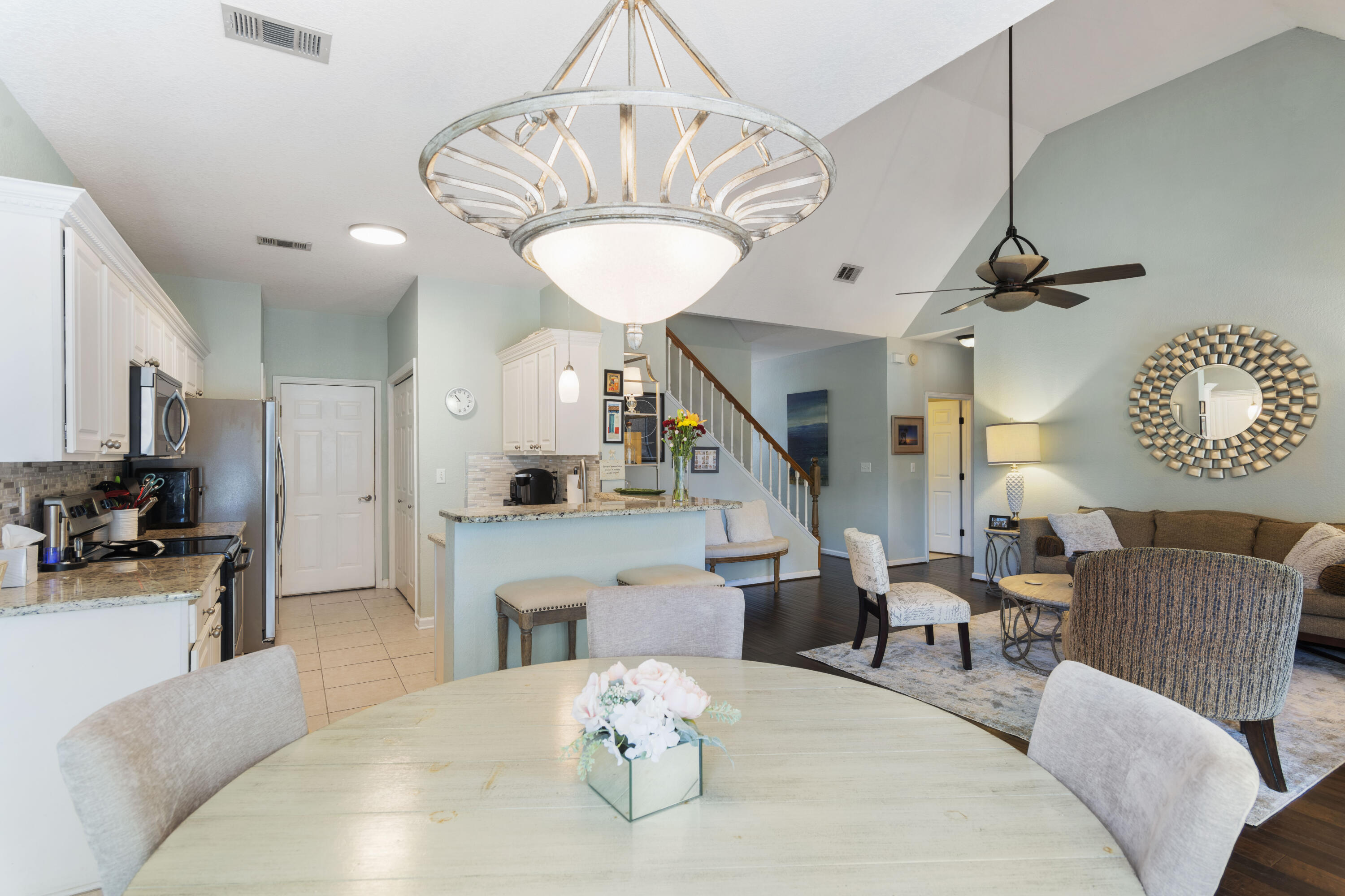 MALIBU GARDENS - Residential