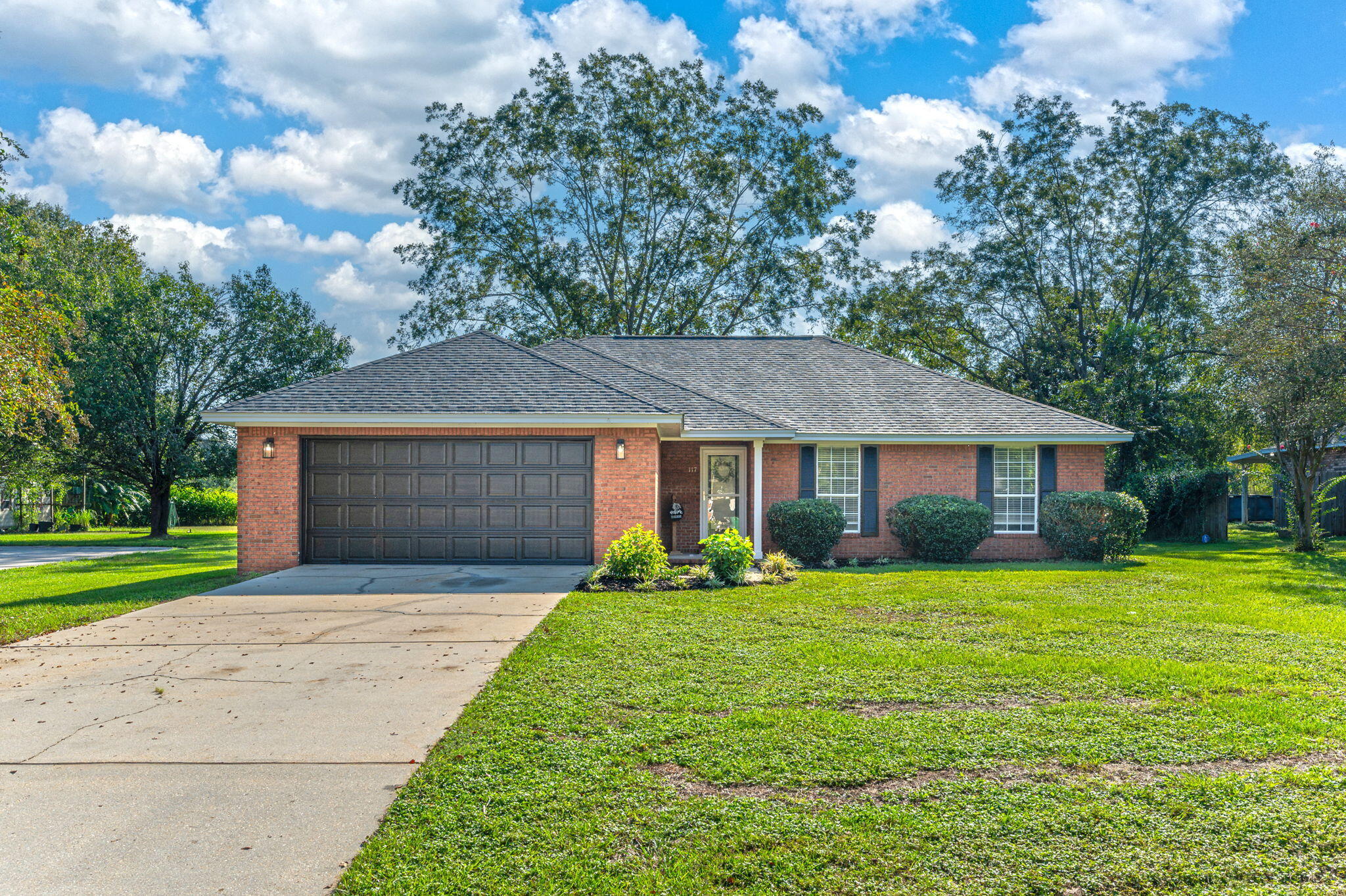 DOGWOOD ESTATES 1ST ADDN - Residential