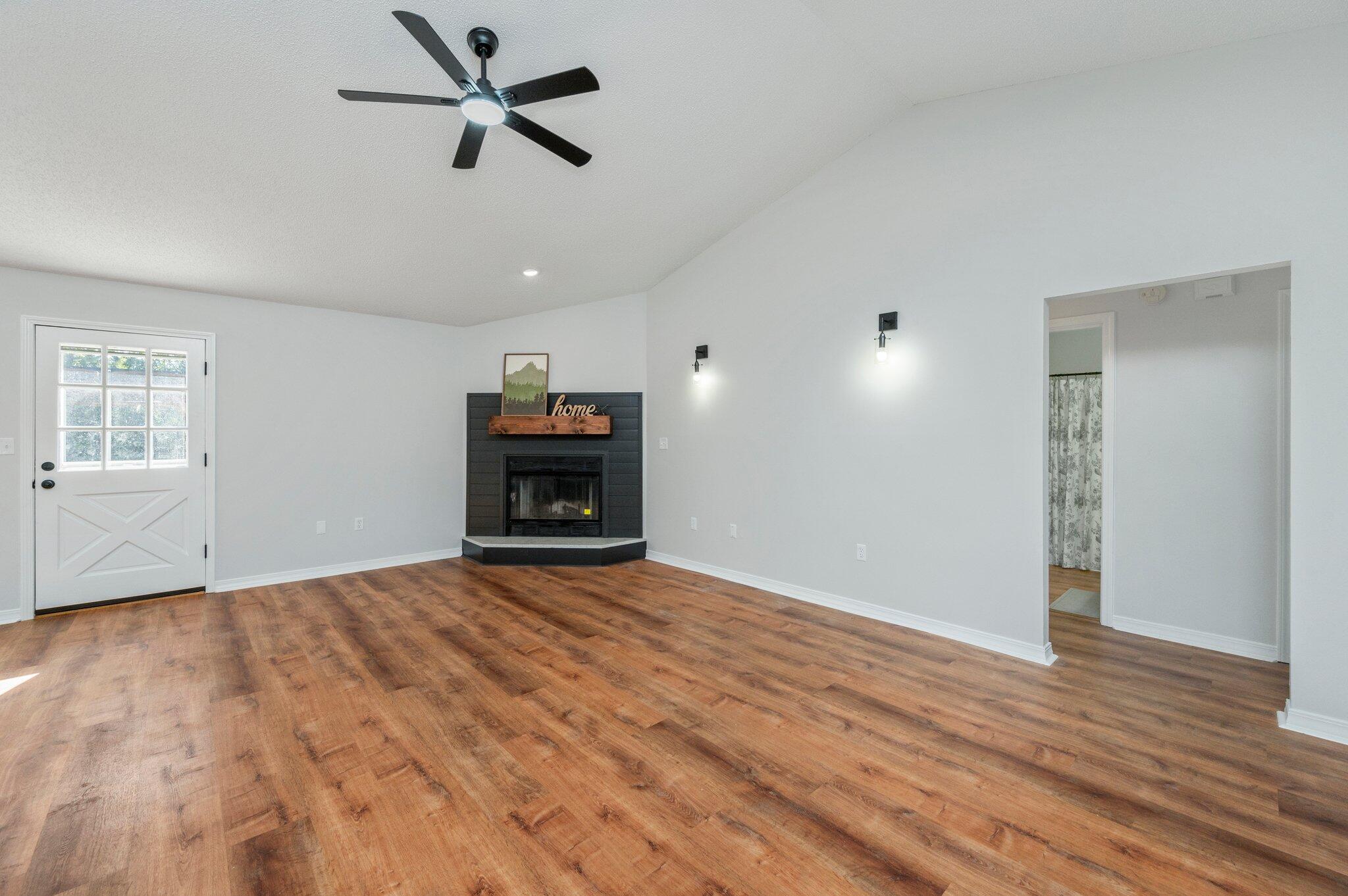 DOGWOOD ESTATES 1ST ADDN - Residential