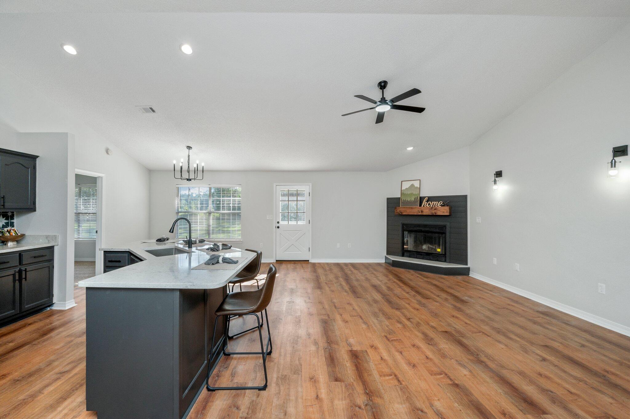 DOGWOOD ESTATES 1ST ADDN - Residential