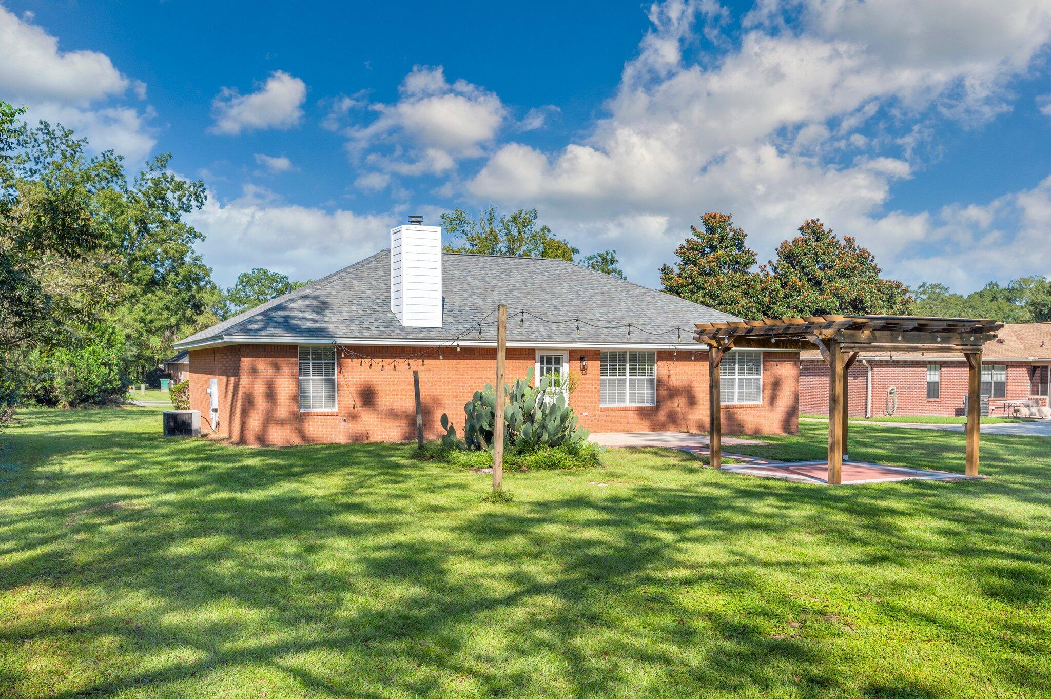 DOGWOOD ESTATES 1ST ADDN - Residential