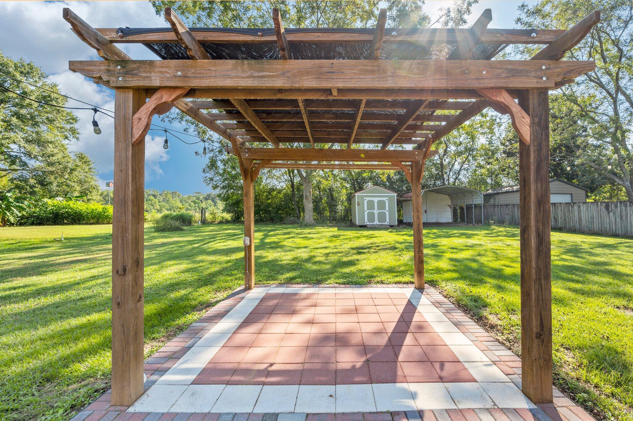 DOGWOOD ESTATES 1ST ADDN - Residential