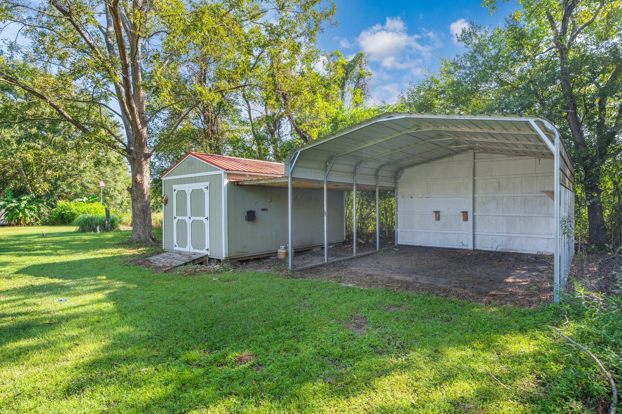 DOGWOOD ESTATES 1ST ADDN - Residential