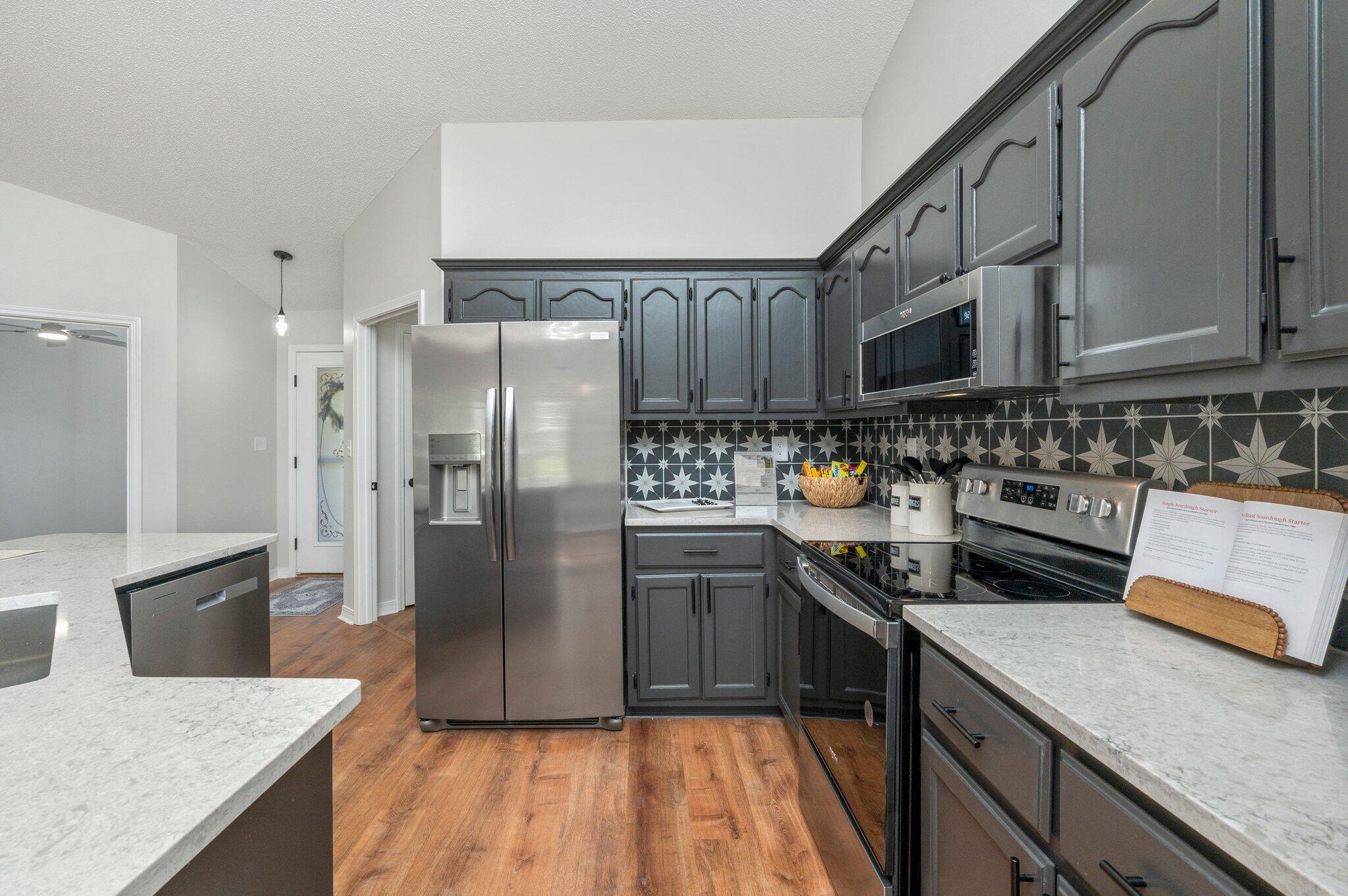 DOGWOOD ESTATES 1ST ADDN - Residential