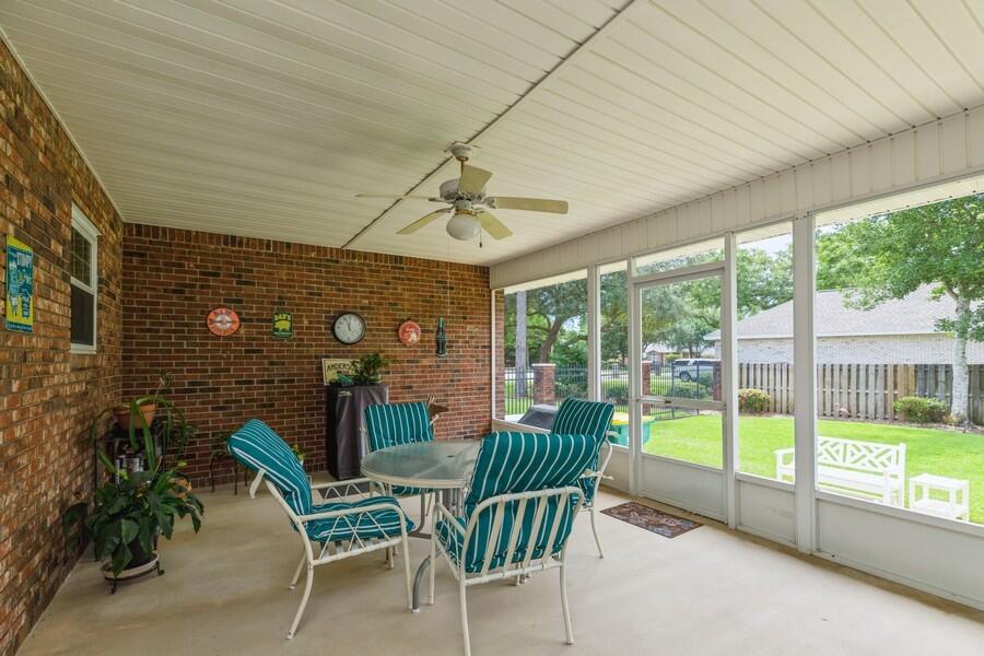 ROCKY BAYOU ESTATES 12A - Residential