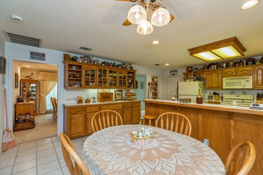 ROCKY BAYOU ESTATES 12A - Residential