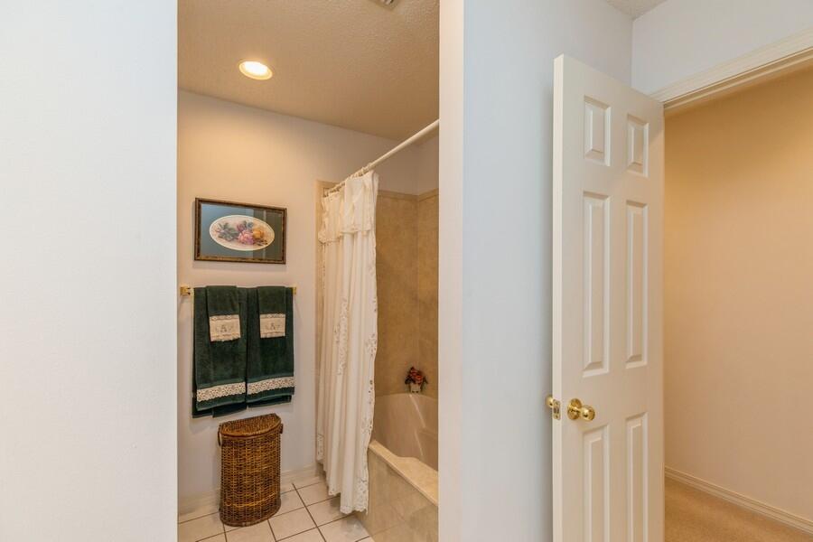 ROCKY BAYOU ESTATES 12A - Residential