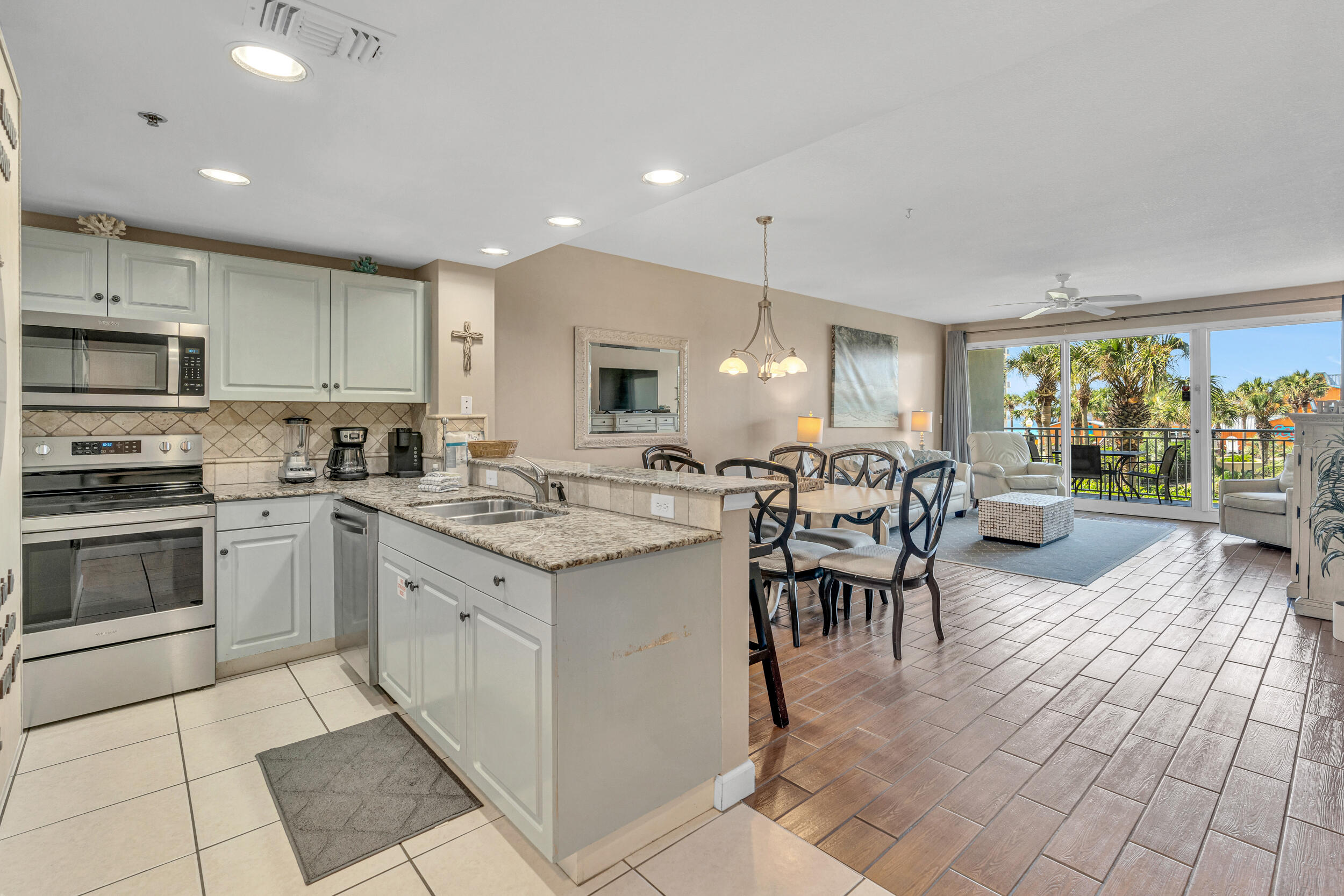 STERLING SHORES - Residential