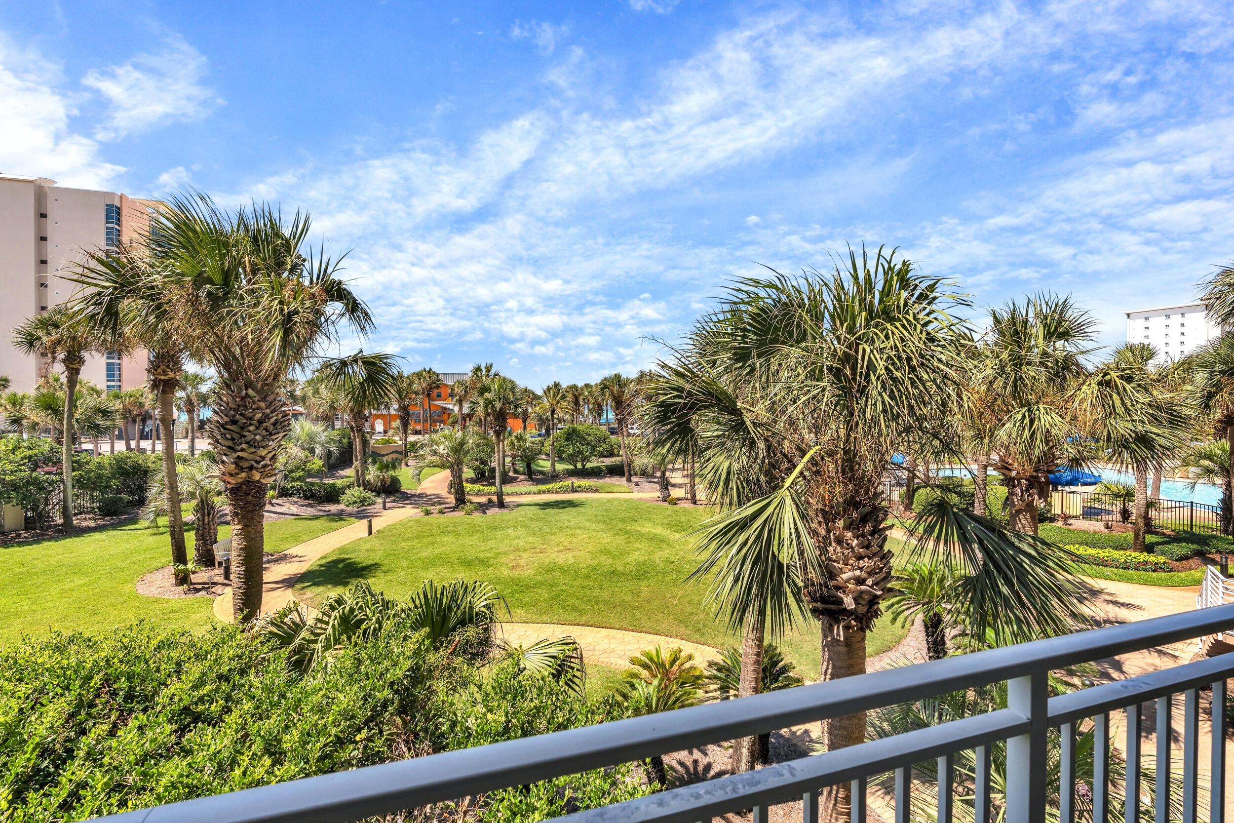 STERLING SHORES - Residential