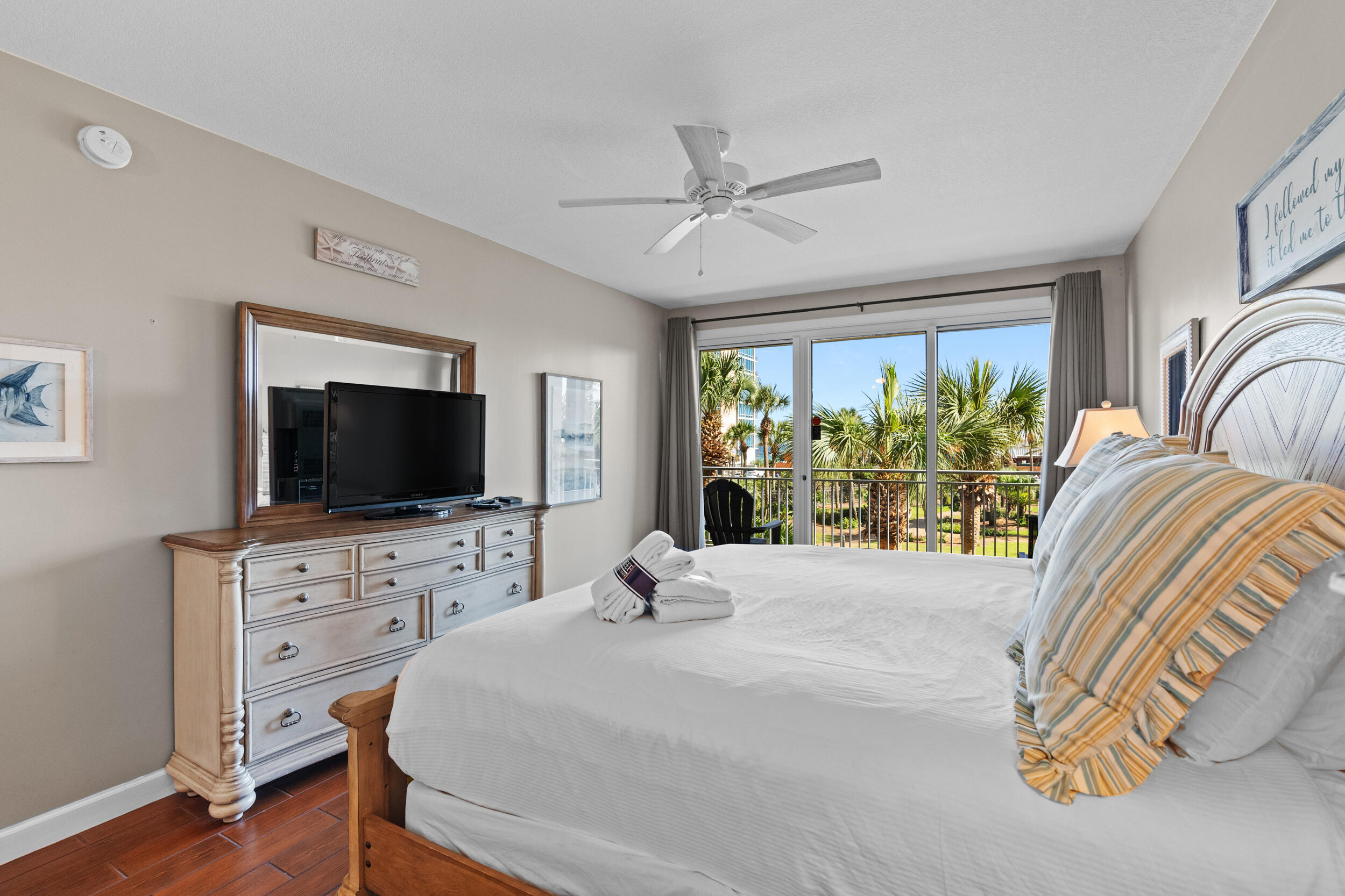 STERLING SHORES - Residential
