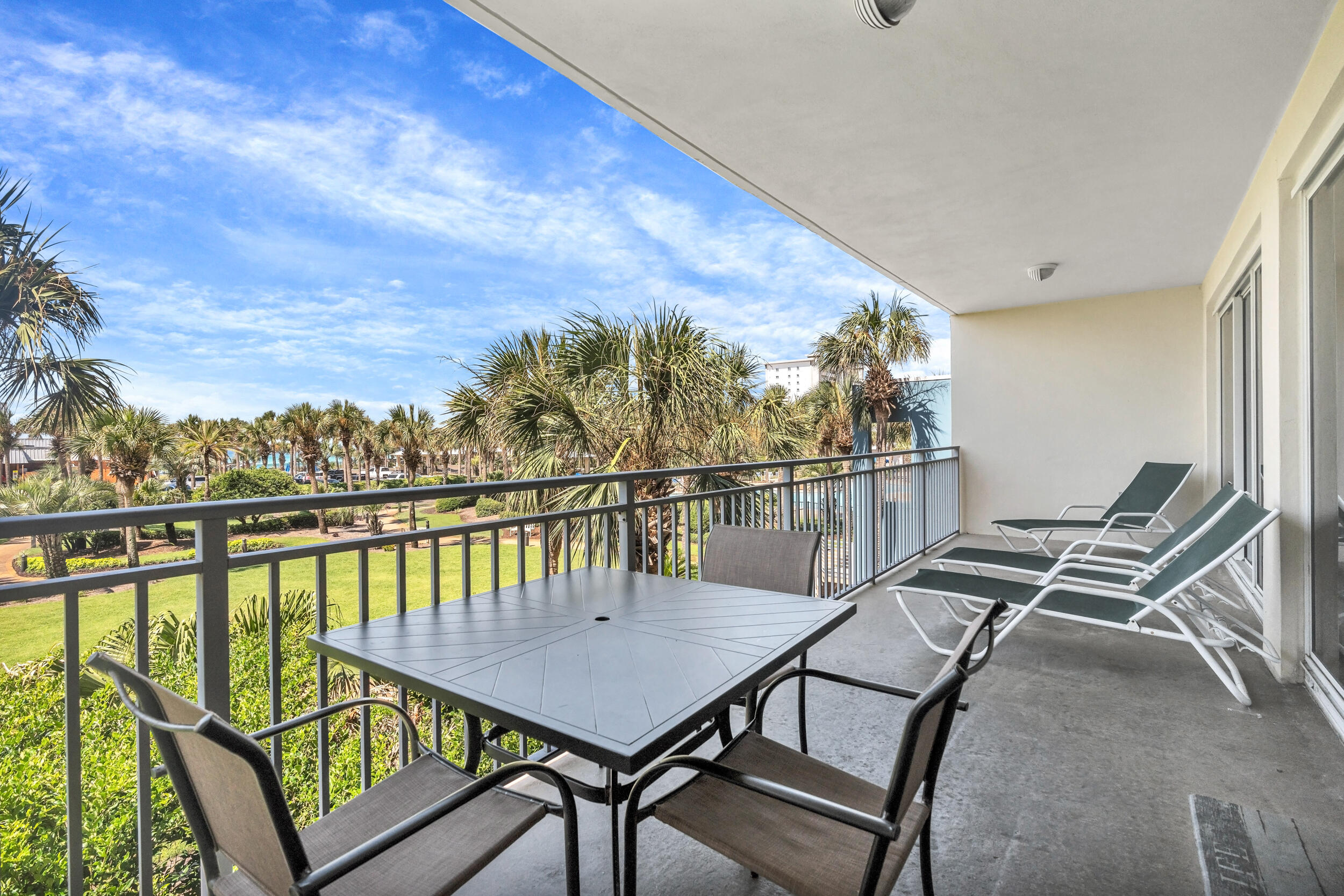 STERLING SHORES - Residential