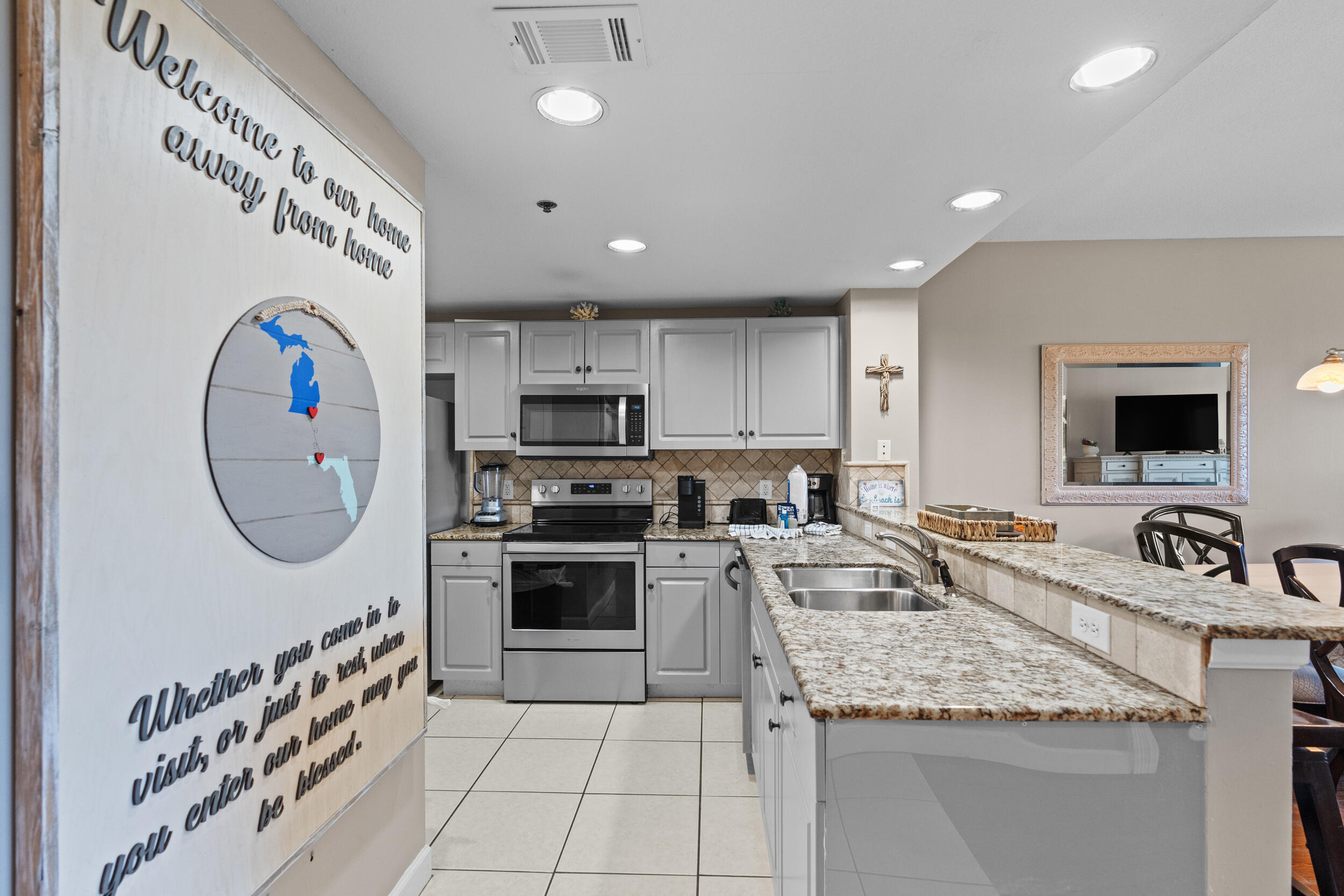 STERLING SHORES - Residential