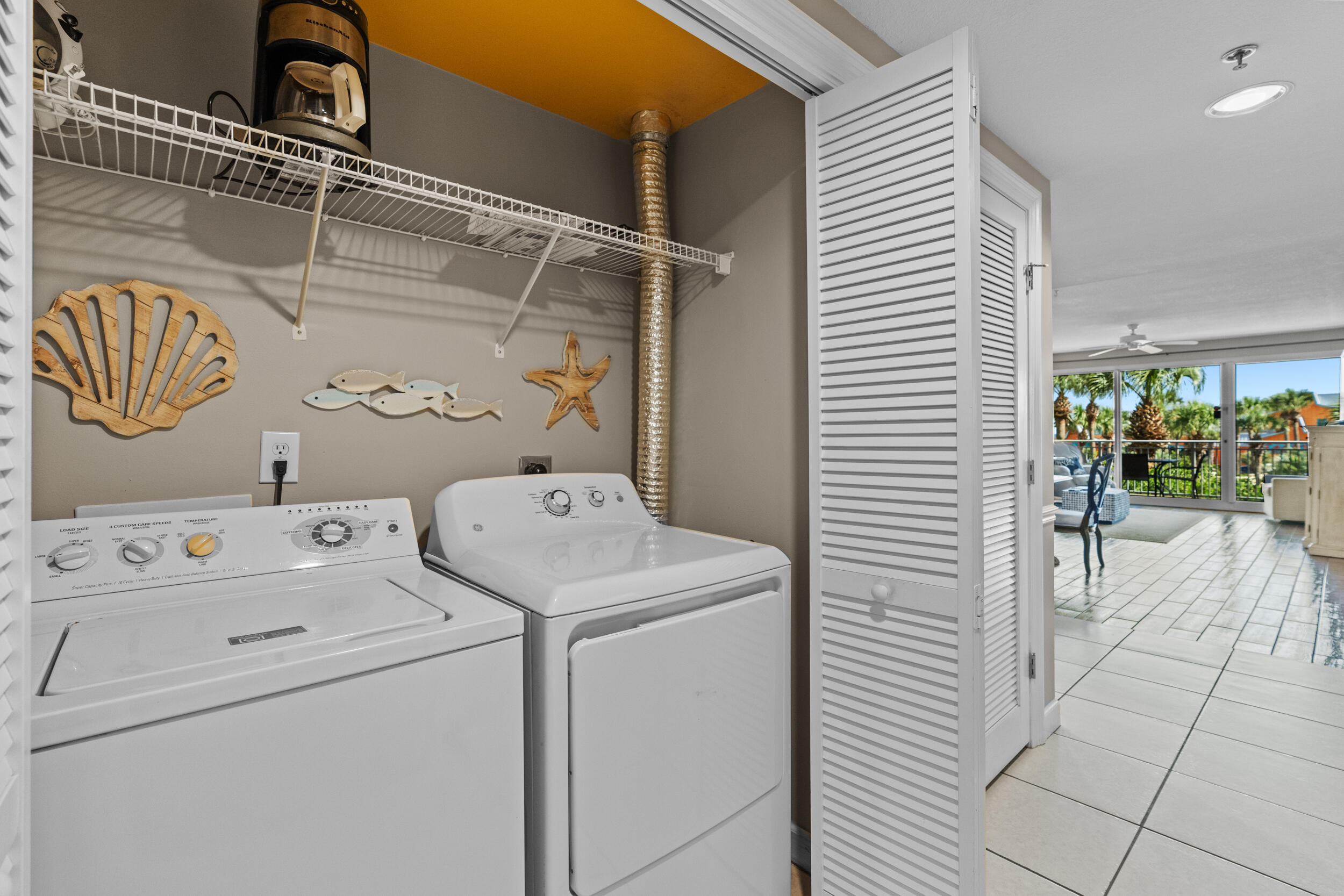 STERLING SHORES - Residential