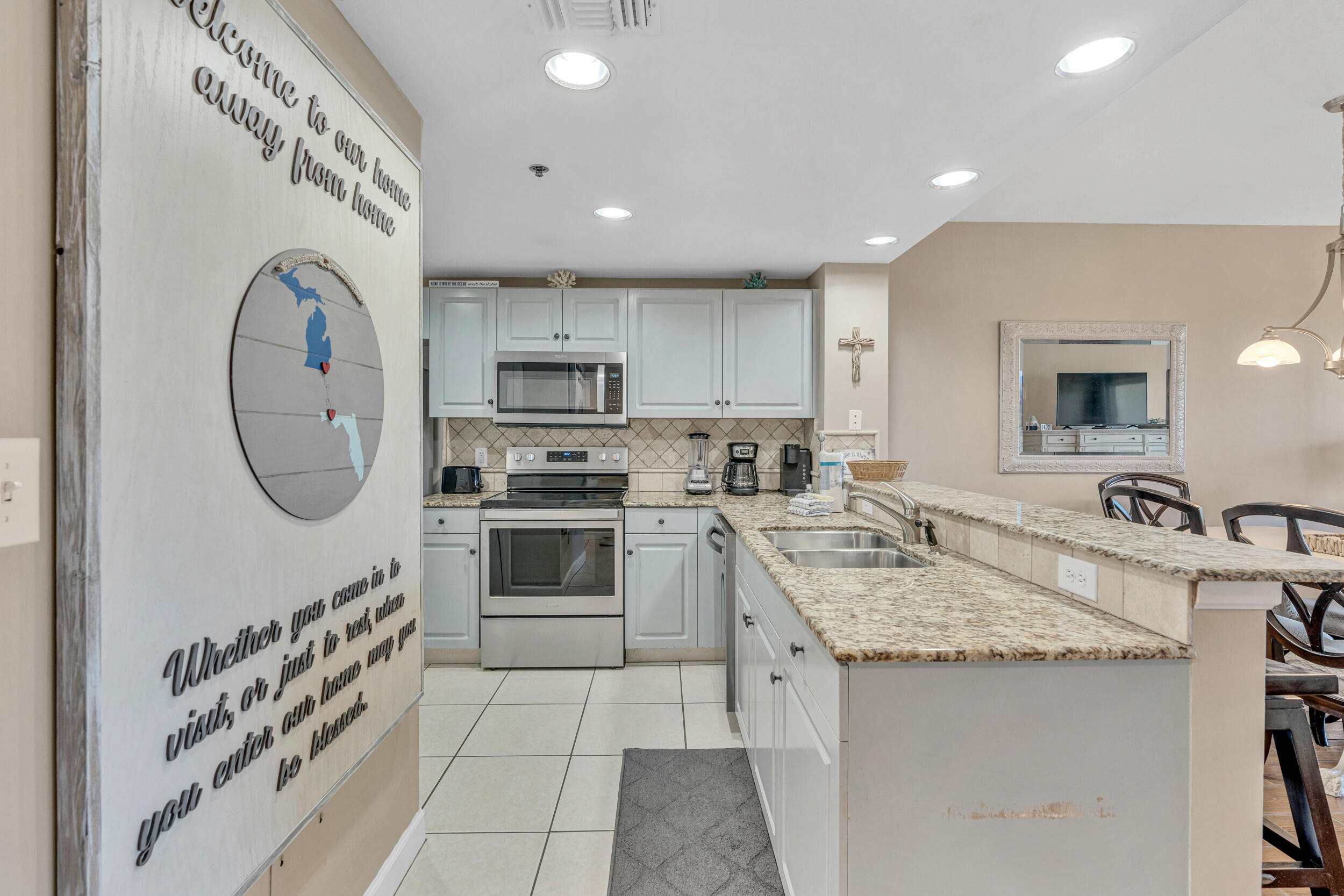 STERLING SHORES - Residential