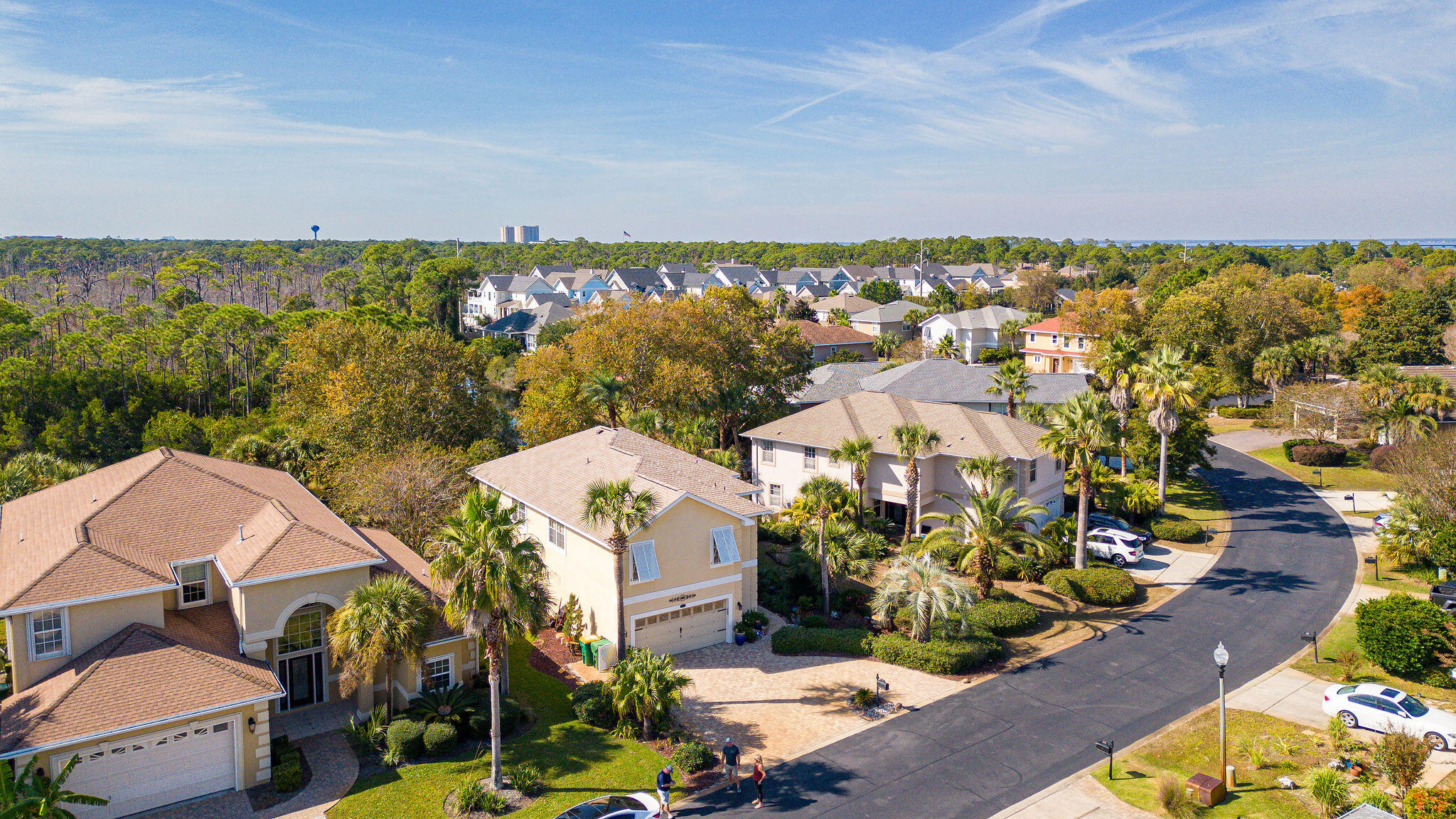 EMERALD LAKES PH 1 - Residential