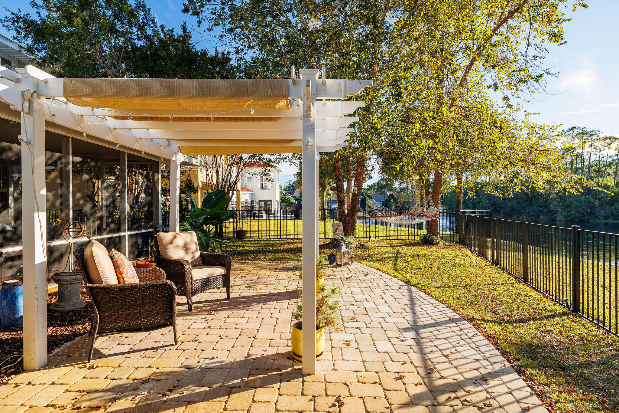 EMERALD LAKES PH 1 - Residential