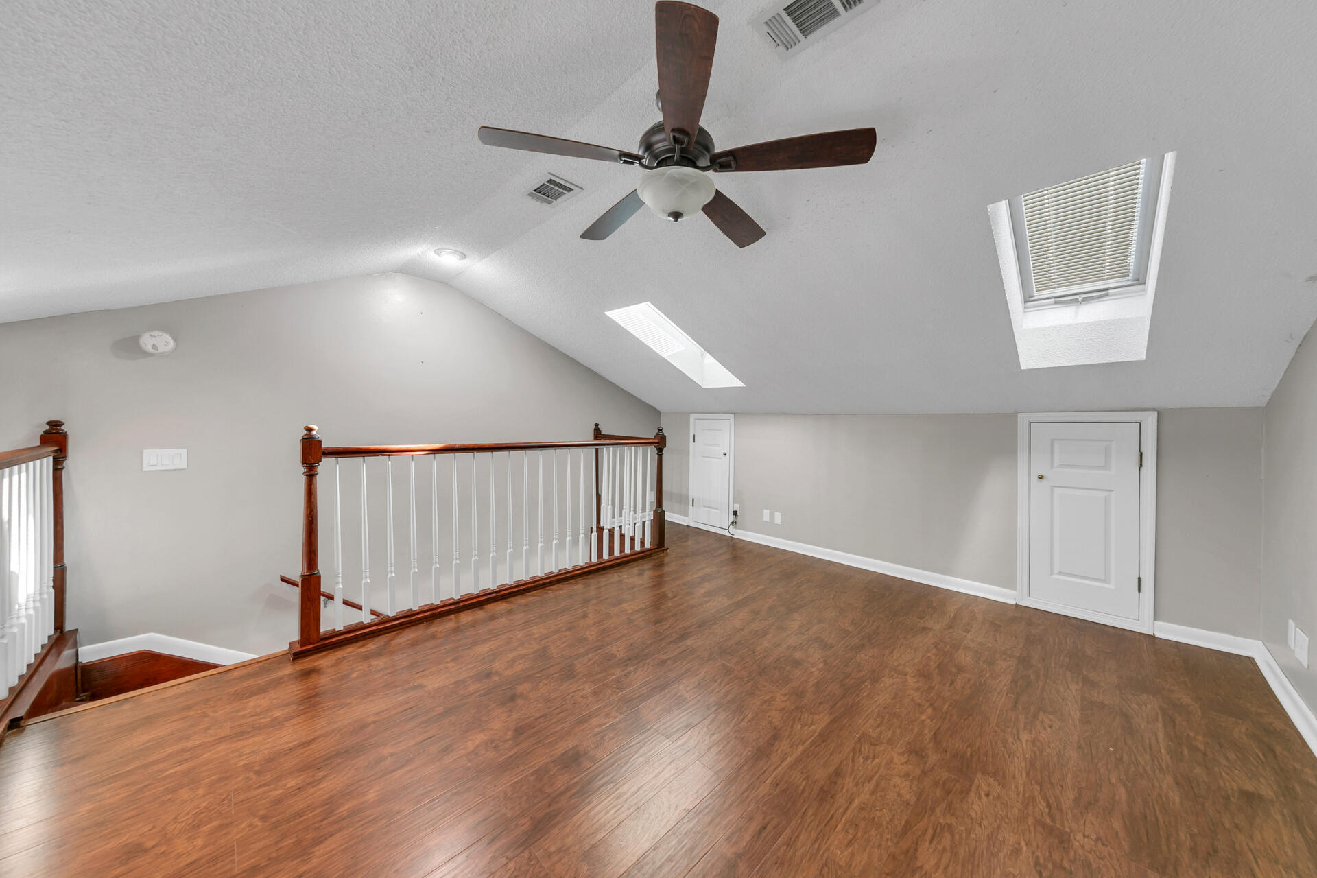 CLIPPER COVE T/H - Residential