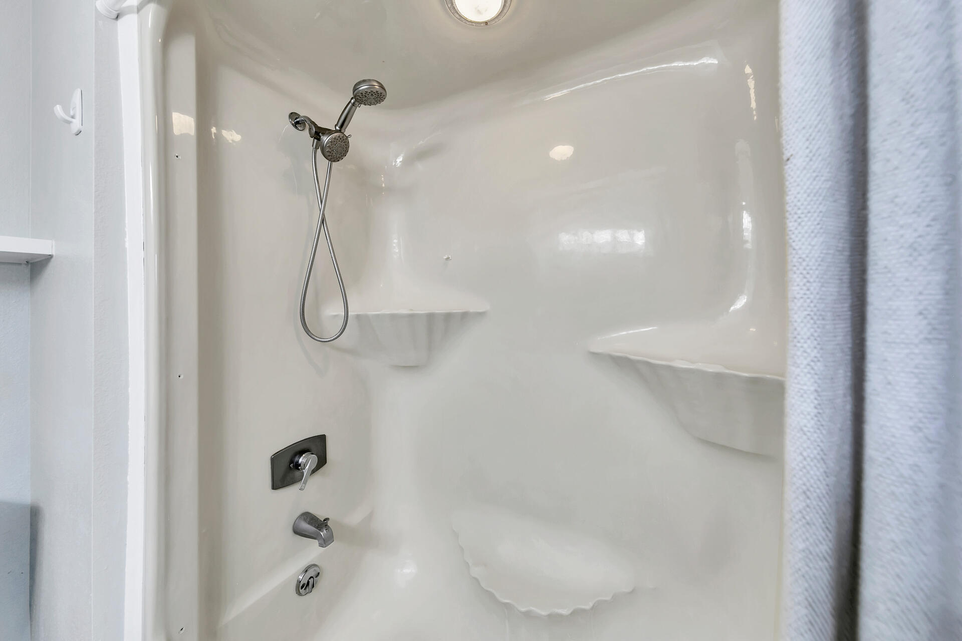 CLIPPER COVE T/H - Residential