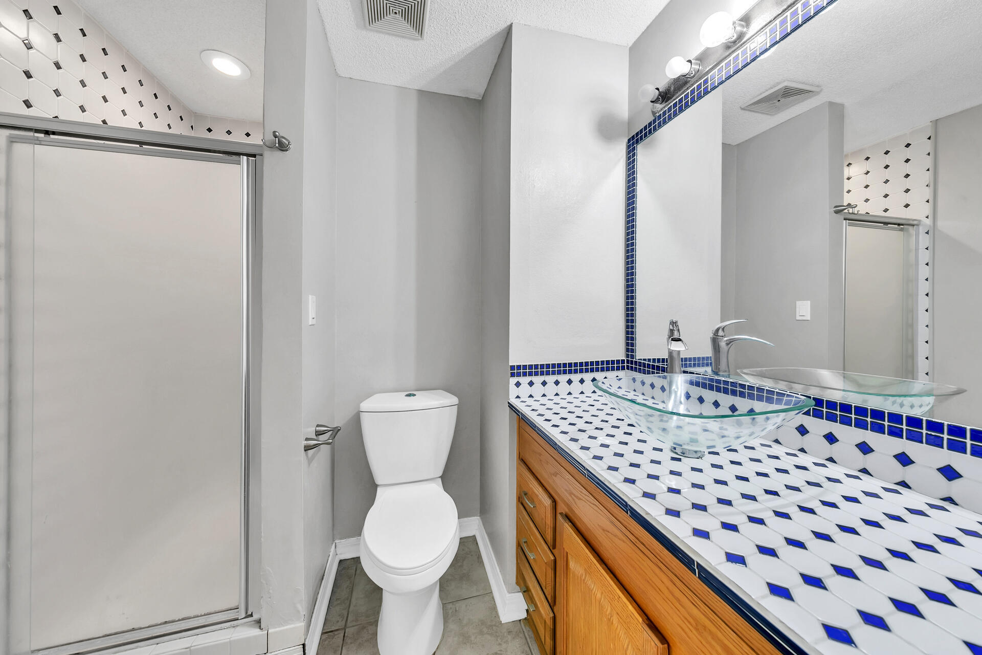 CLIPPER COVE T/H - Residential