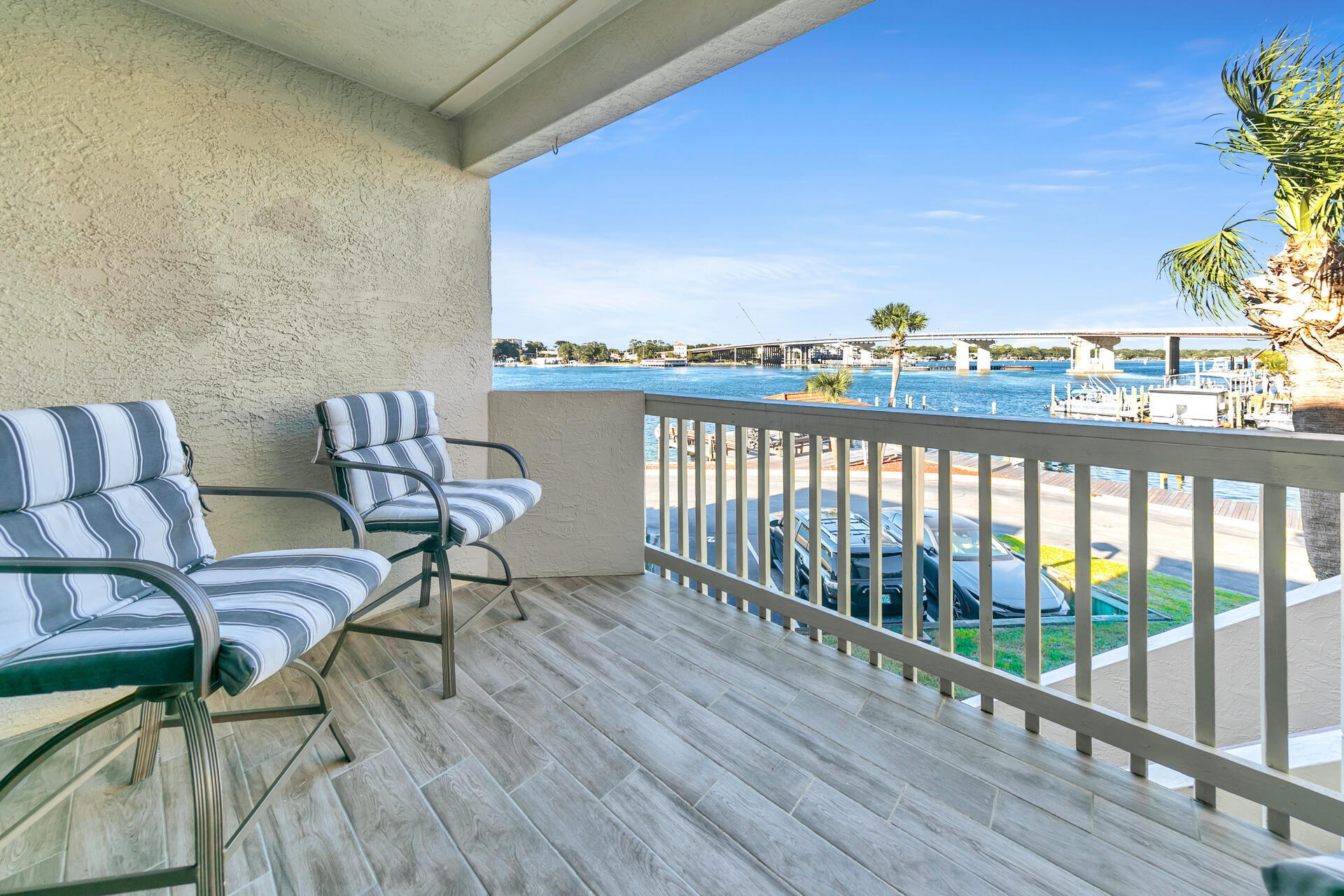 CLIPPER COVE T/H - Residential