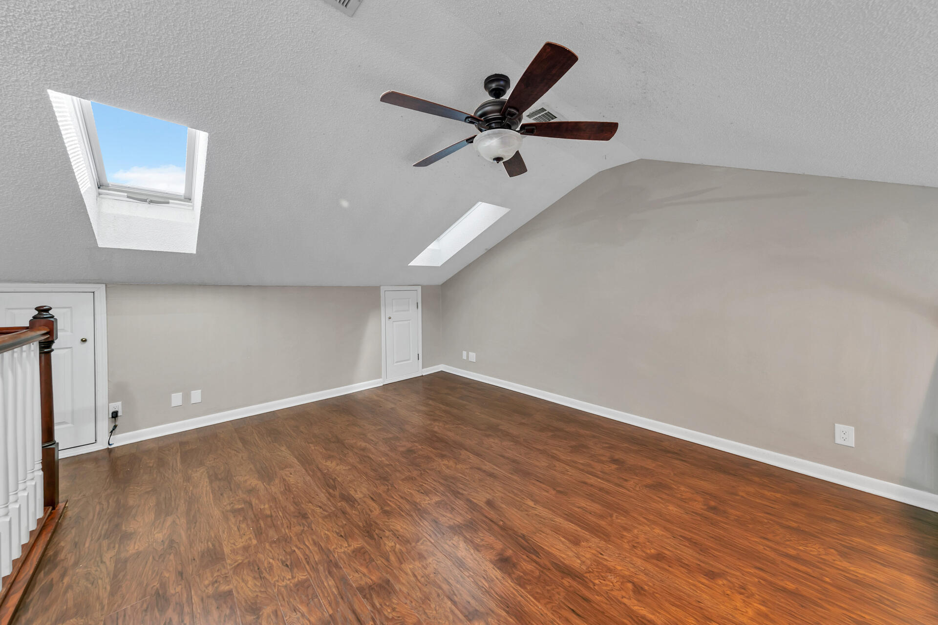 CLIPPER COVE T/H - Residential