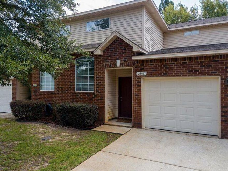 Large 3 bed/3bath townhome rental available early September. Hardwood floors throughout. Stainless Steel appliances in kitchen. There is a convenient first-floor bedroom and full bathroom with a large walk-in shower. On the second floor is the master bedroom. Apply online at endlesshorizonsrealtyinc.com or in office. CALL OFFICE for questions 850-315-0111.
