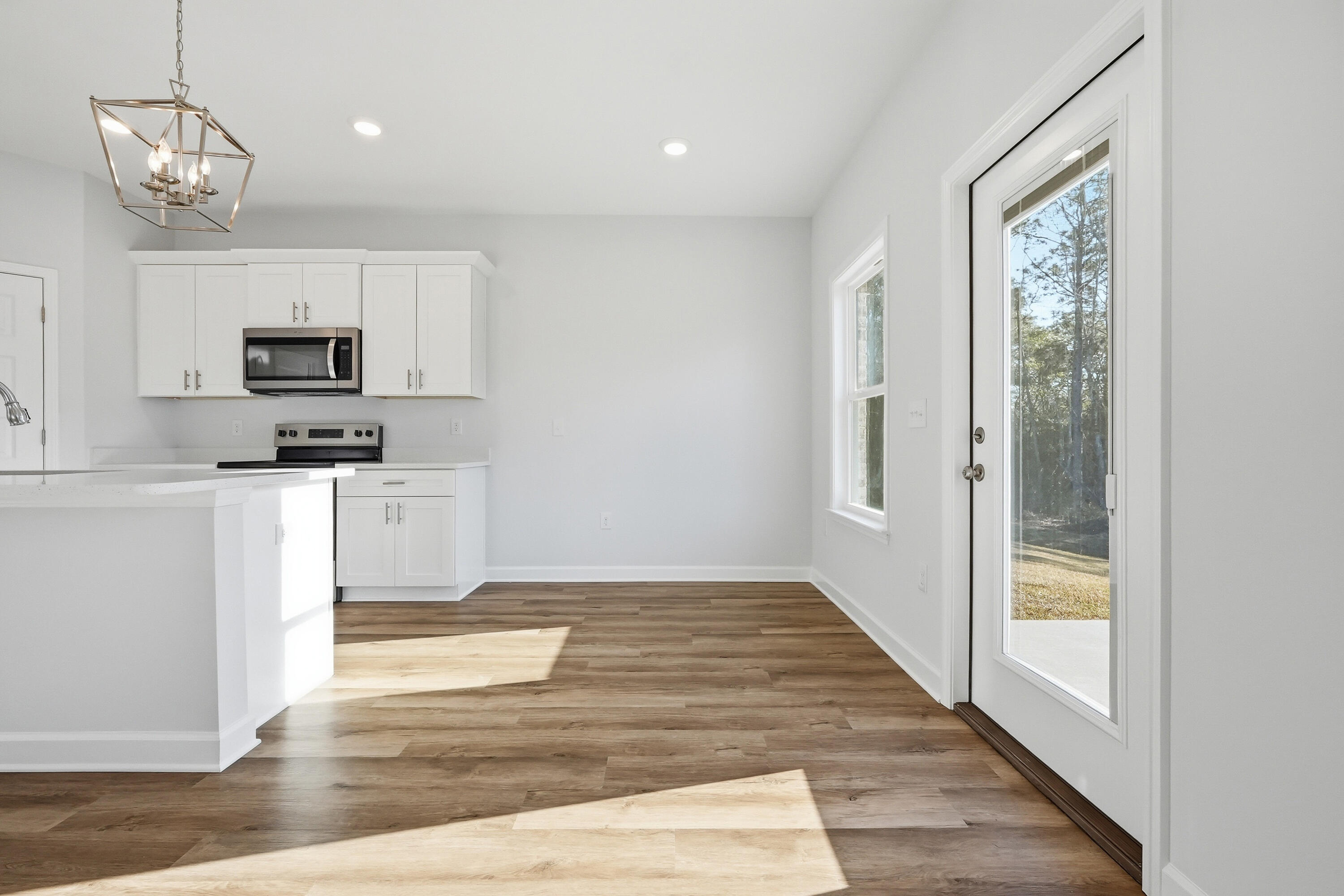 SOUTHERN DAY CHATEAU - Residential